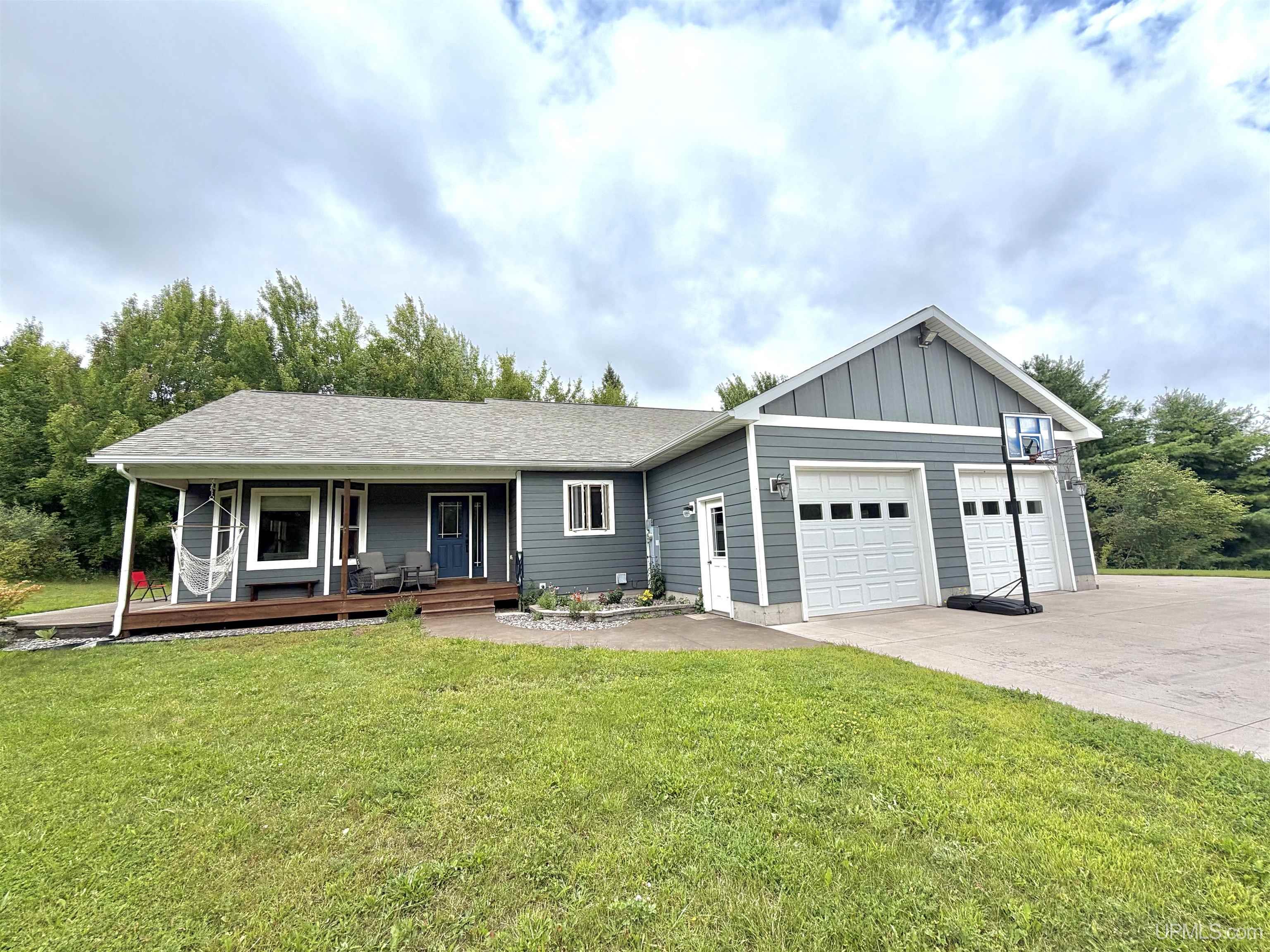 Photo 2 of Single family home for sale at 21584 Chassell Painesdale Rd, Chassell, MI 49916 | MLS# 50220378 | Listing updated on 2026-10-06