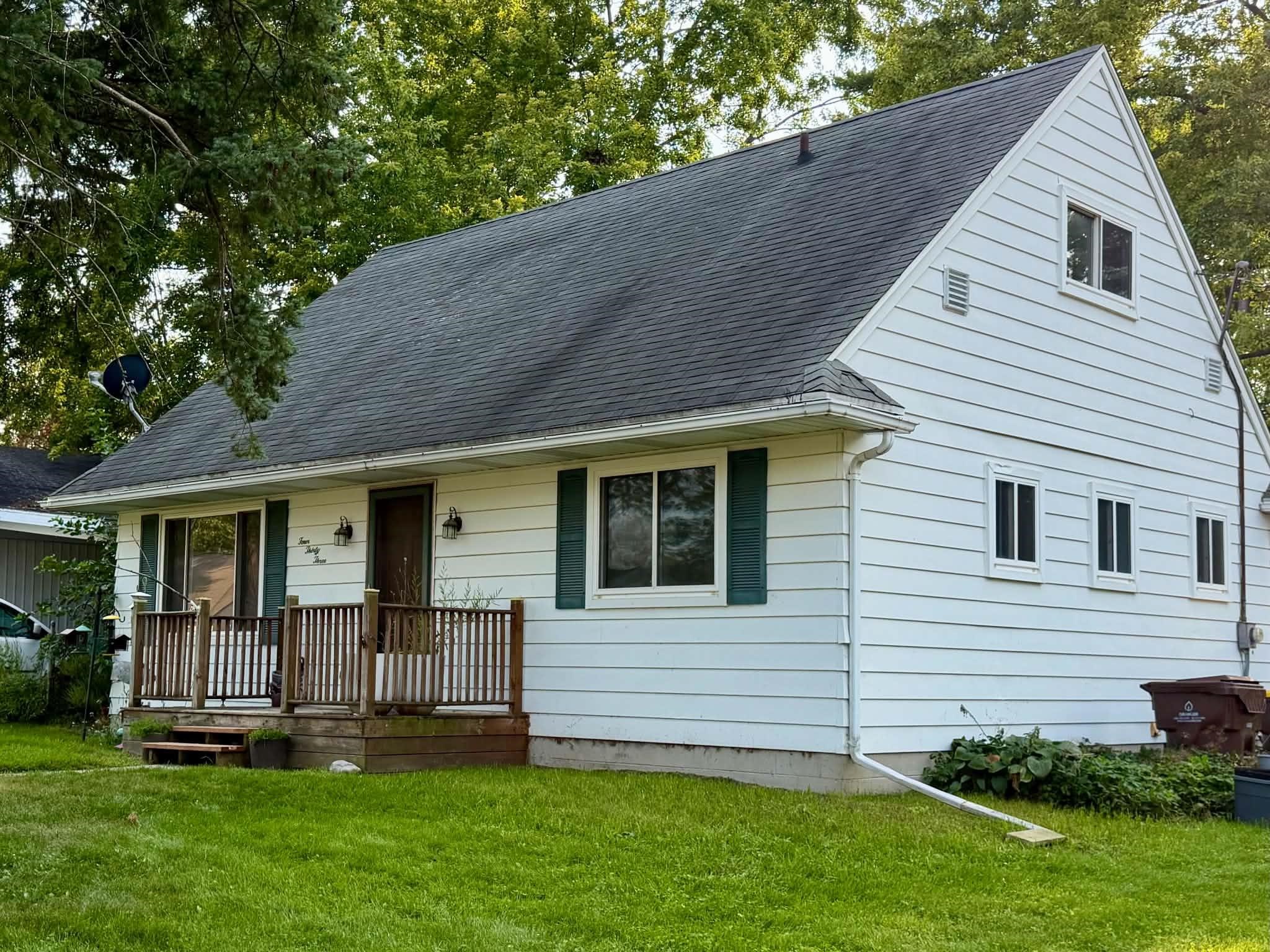 Photo 1 of Single family home for sale at 433 Harriet Ave, Lansing, MI 48917 | MLS# 50220410 | Listing updated on 2026-09-04