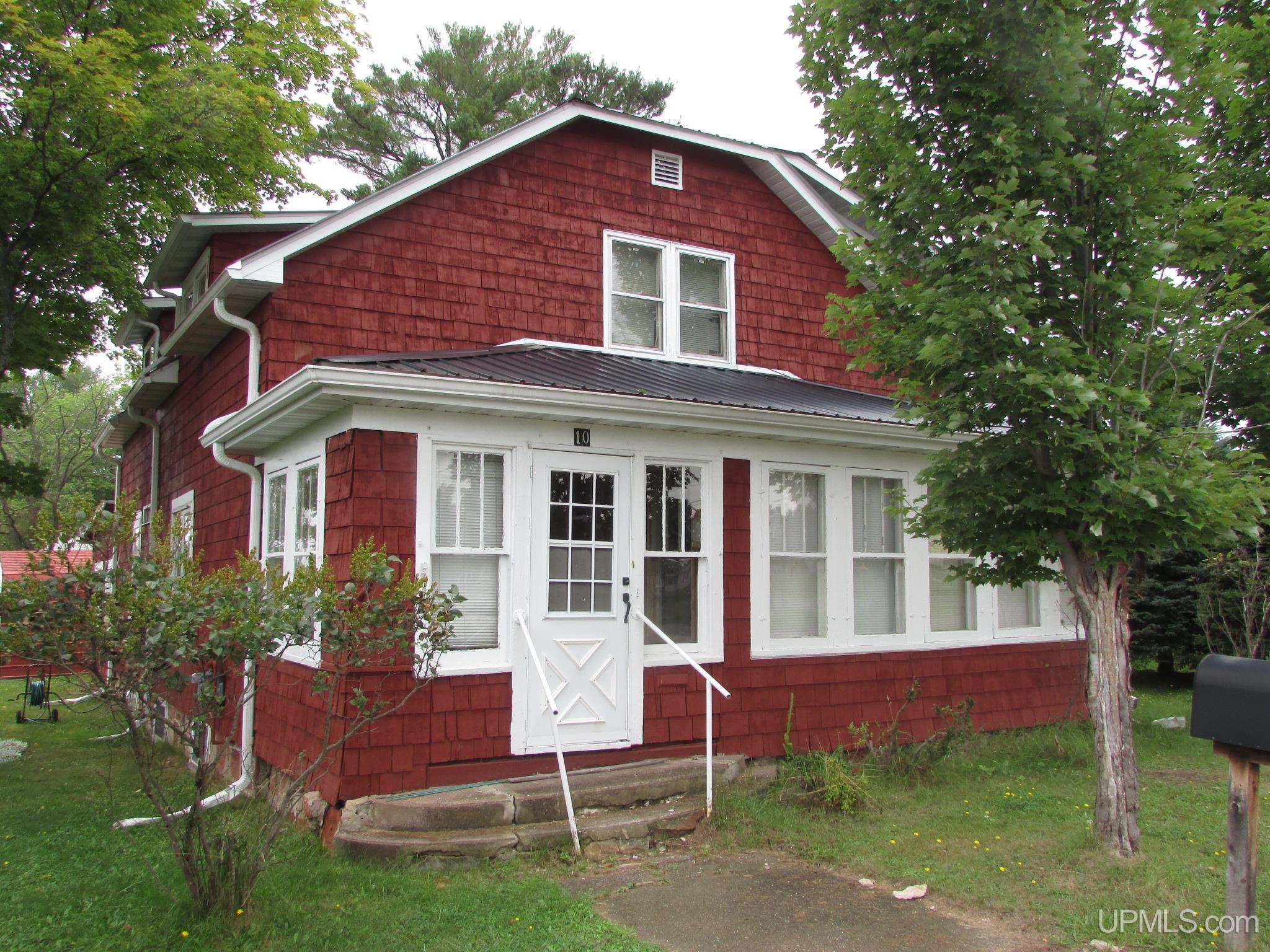 Photo 1 of Single family home for sale at 10 W Eastern Ave, Lanse, MI 49946 | MLS# 50220418 | Listing updated on 2026-09-02