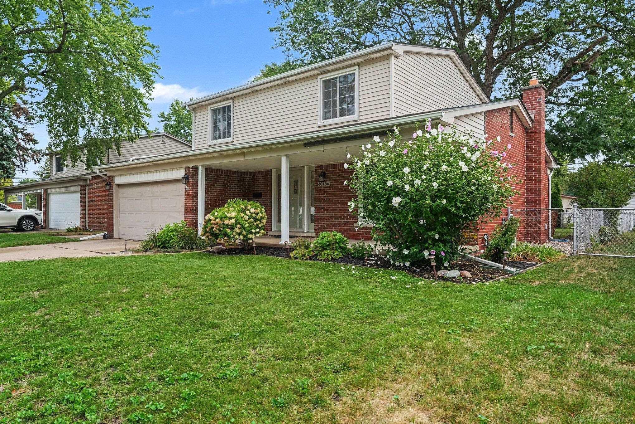 Photo 3 of Single family home for sale at 40456 Meade Pointe Dr, Sterling Heights, MI 48313 | MLS# 50220451 | Listing updated on 2026-09-02