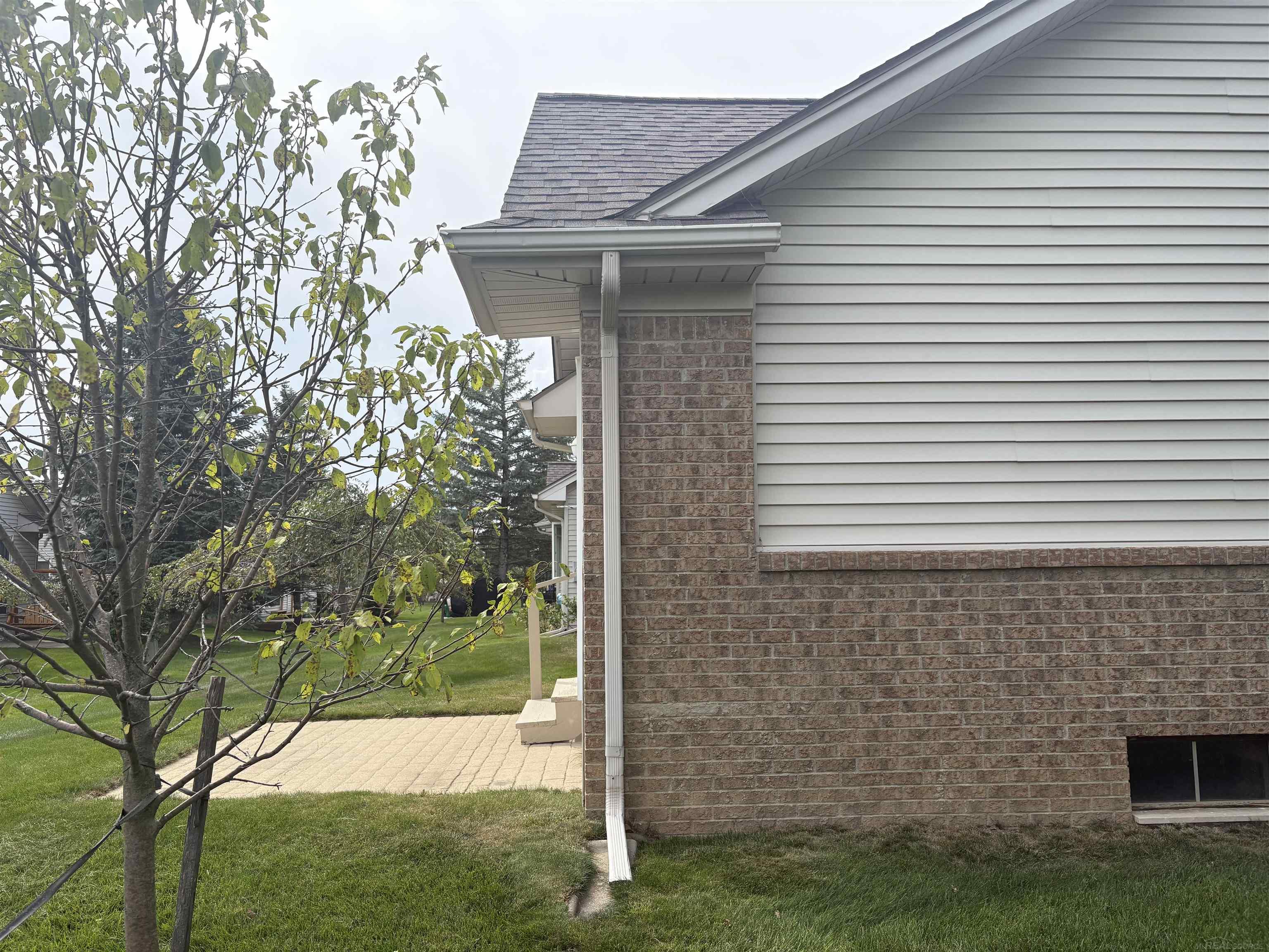 Photo 4 of Condo for sale at 34994 Swan Crk Blvd, Richmond, MI 48062 | MLS# 58050220479 | Listing updated on 2026-09-04