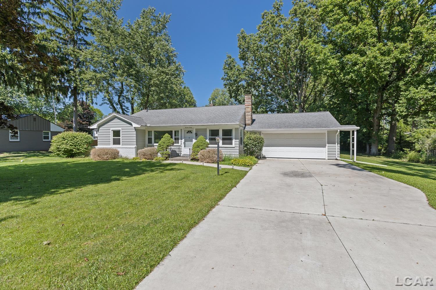 Photo 1 of Single family home for sale at 1330 W Westwood Dr, Adrian, MI 49221 | MLS# 50220517 | Listing updated on 2026-09-01
