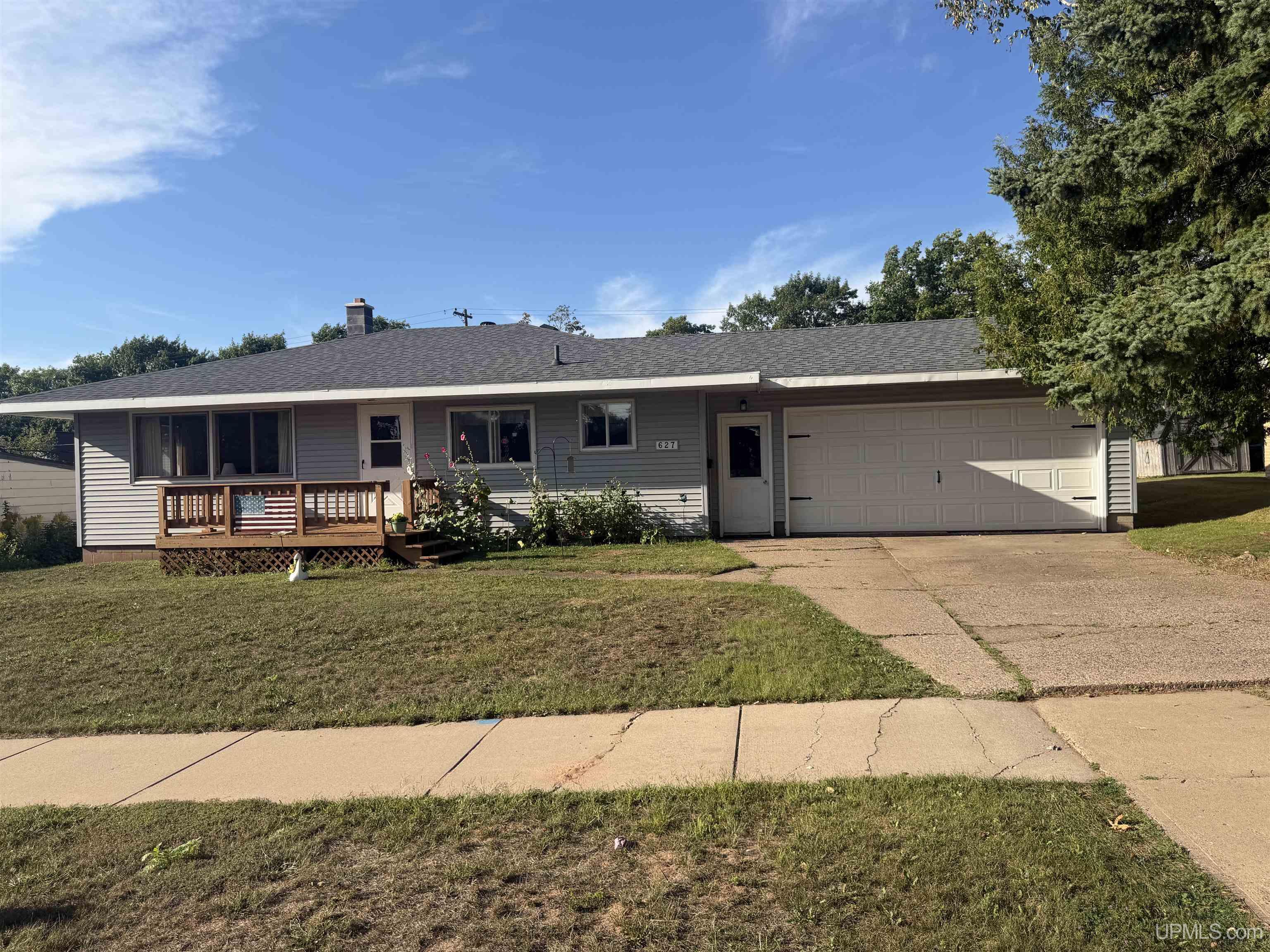 Photo 2 of Single family home for sale at 627 Jopling St, Ishpeming, MI 49849 | MLS# 50220549 | Listing updated on 2026-09-02