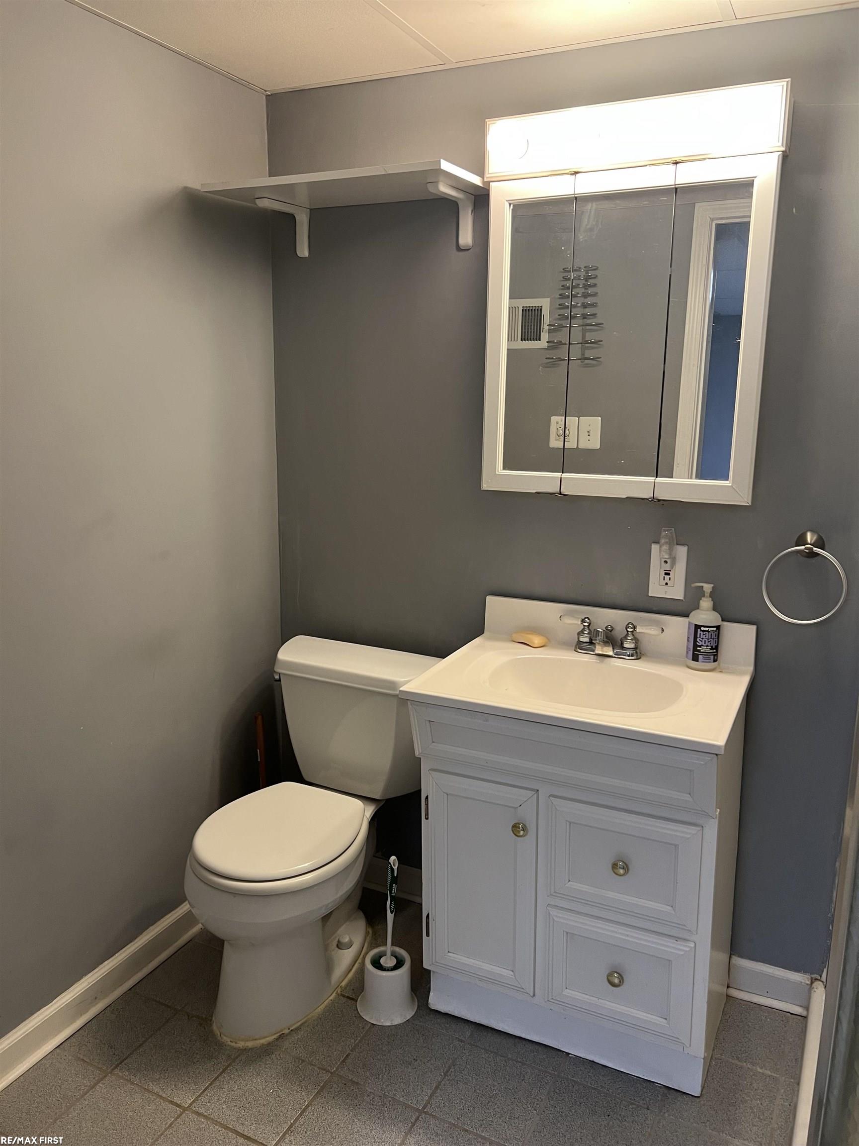 Listing Photo 13 - Condo for sale in 31600 Hoover Rd located at 31600 Hoover Rd, Warren, MI 48093 - Unit 31600 Hoover Rd