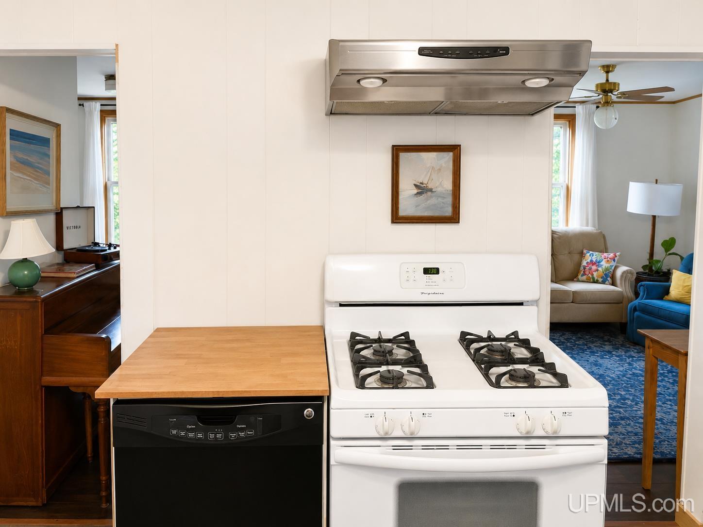 Photo 5 of Single family home for sale at 313 Mohawk St, Copper City, MI 49917 | MLS# 50220575 | Listing updated on 2026-09-02