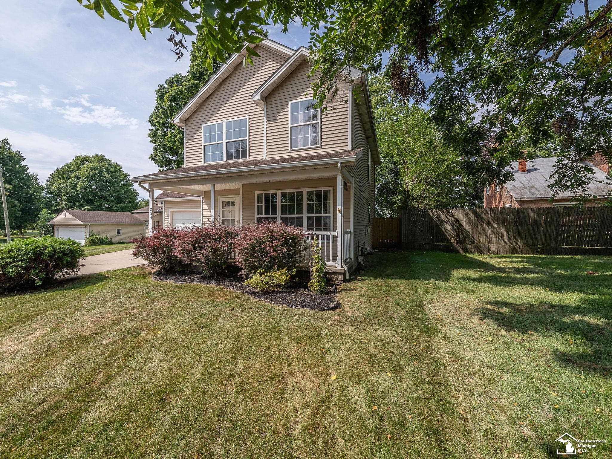 Photo 2 of Single family home for sale at 834 Navarre St, Monroe, MI 48161 | MLS# 50220578 | Listing updated on 2026-09-05