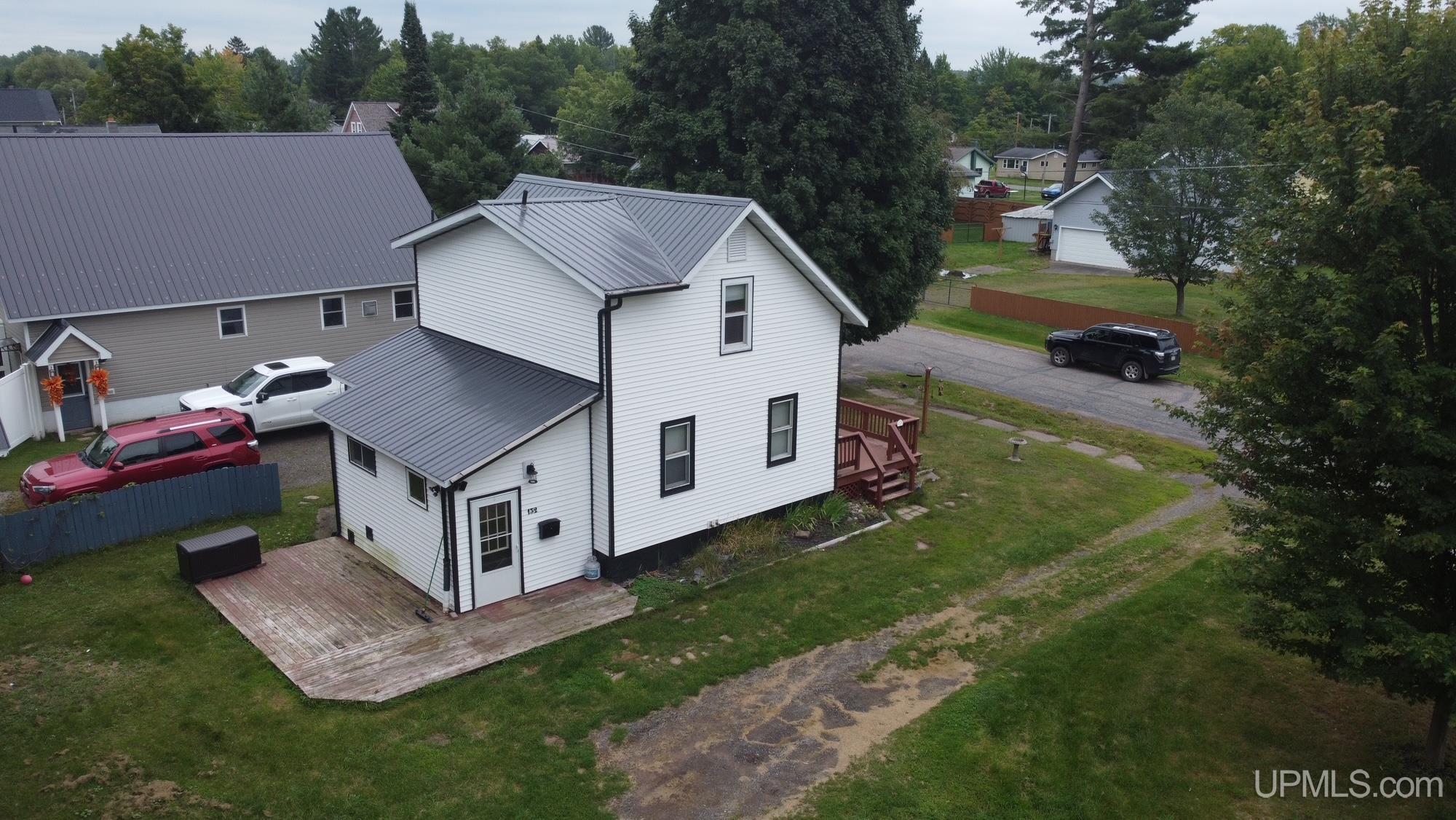 Photo 4 of Single family home for sale at 132 Center St, Lanse, MI 49946 | MLS# 50220593 | Listing updated on 2026-09-03
