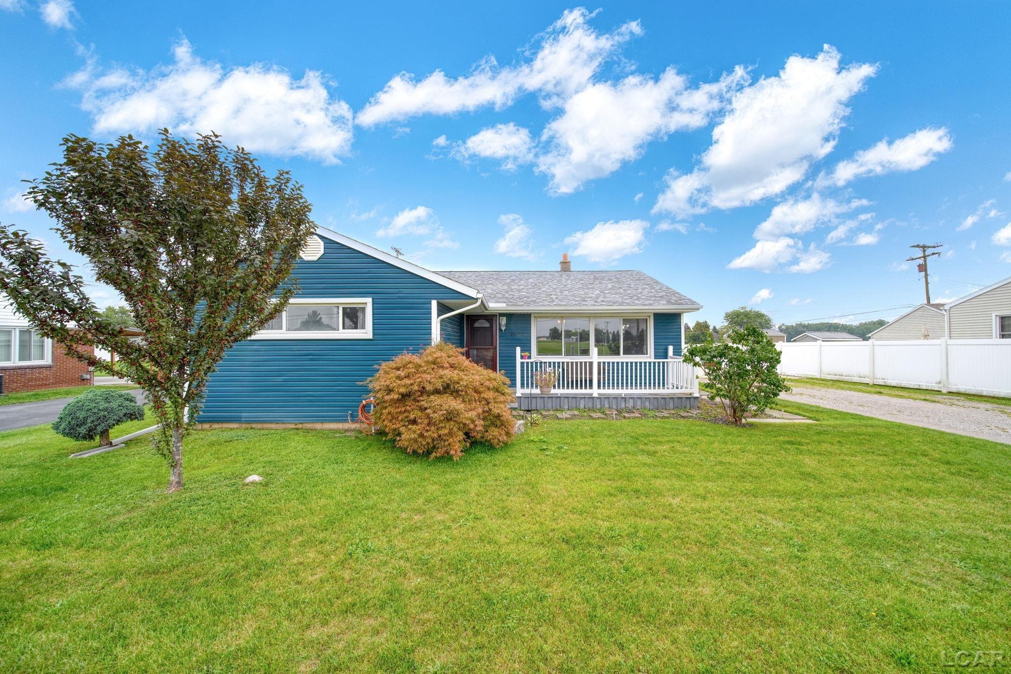 Photo 1 of Single family home for sale at 2975 Airport Rd, Adrian, MI 49221 | MLS# 50220616 | Listing updated on 2026-09-02