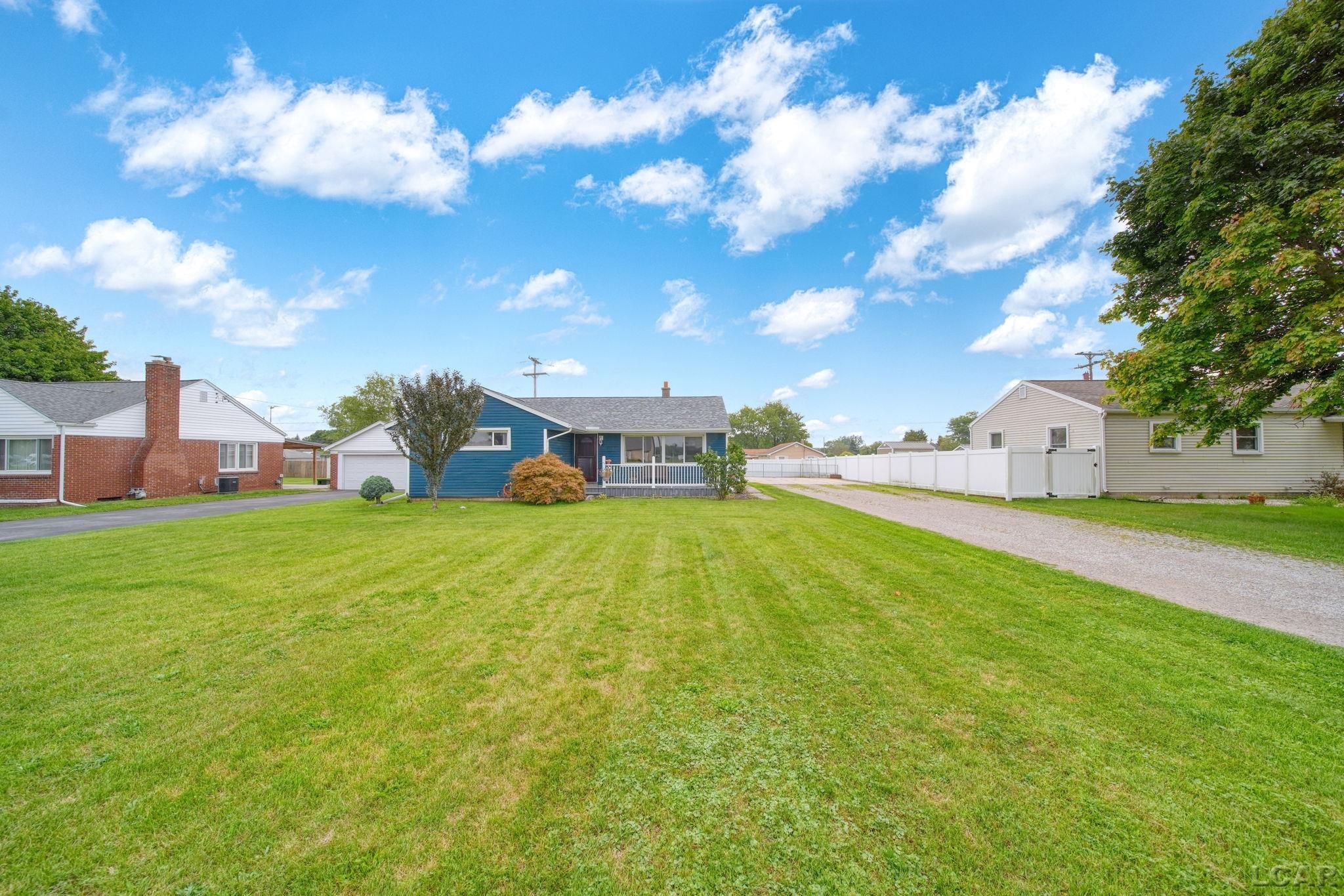Photo 2 of Single family home for sale at 2975 Airport Rd, Adrian, MI 49221 | MLS# 50220616 | Listing updated on 2026-09-02