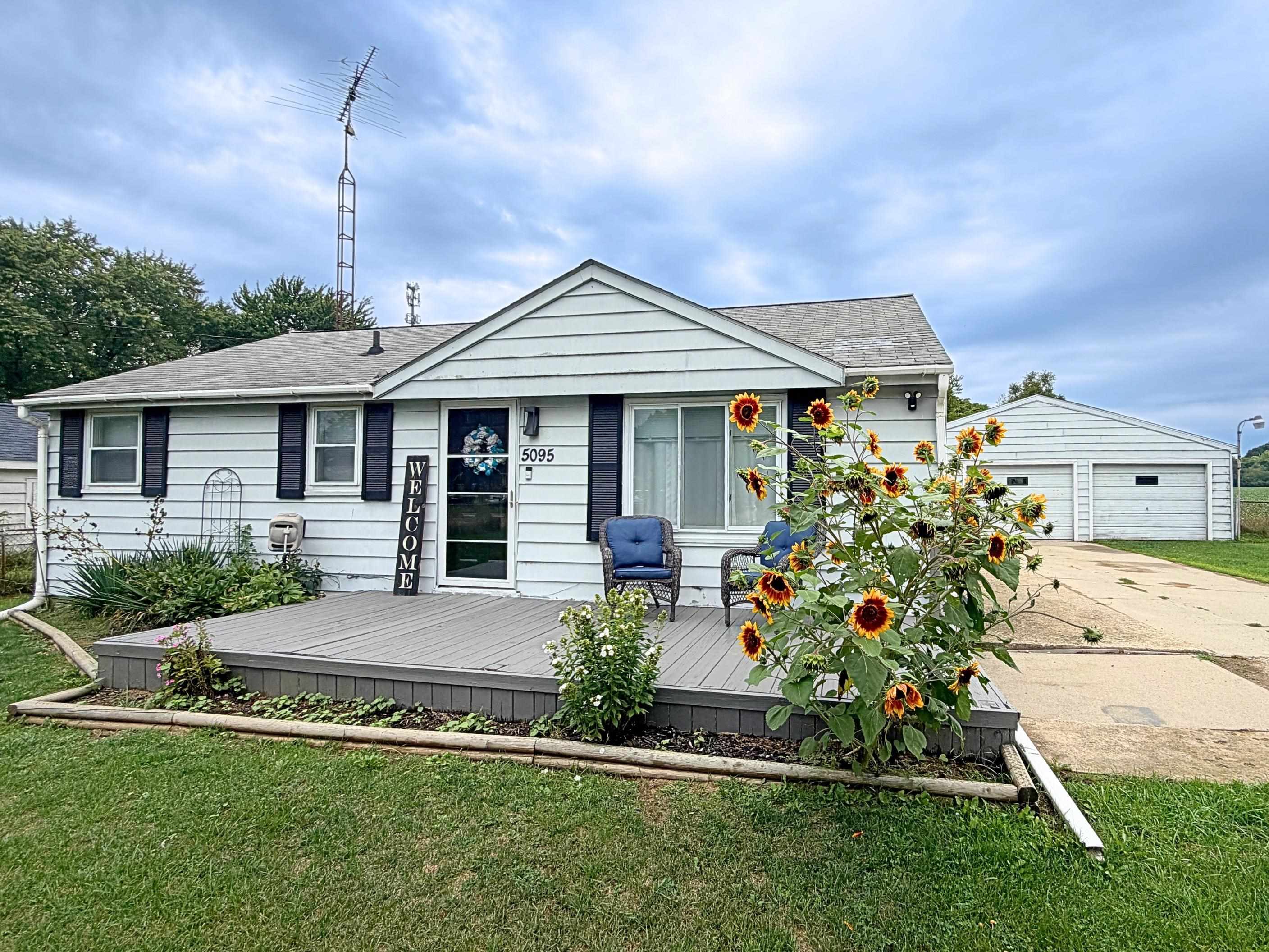 Photo 1 of Single family home for sale at 5095 Rose Ln, Flint, MI 48506 | MLS# 5050220620 | Listing updated on 2026-10-08
