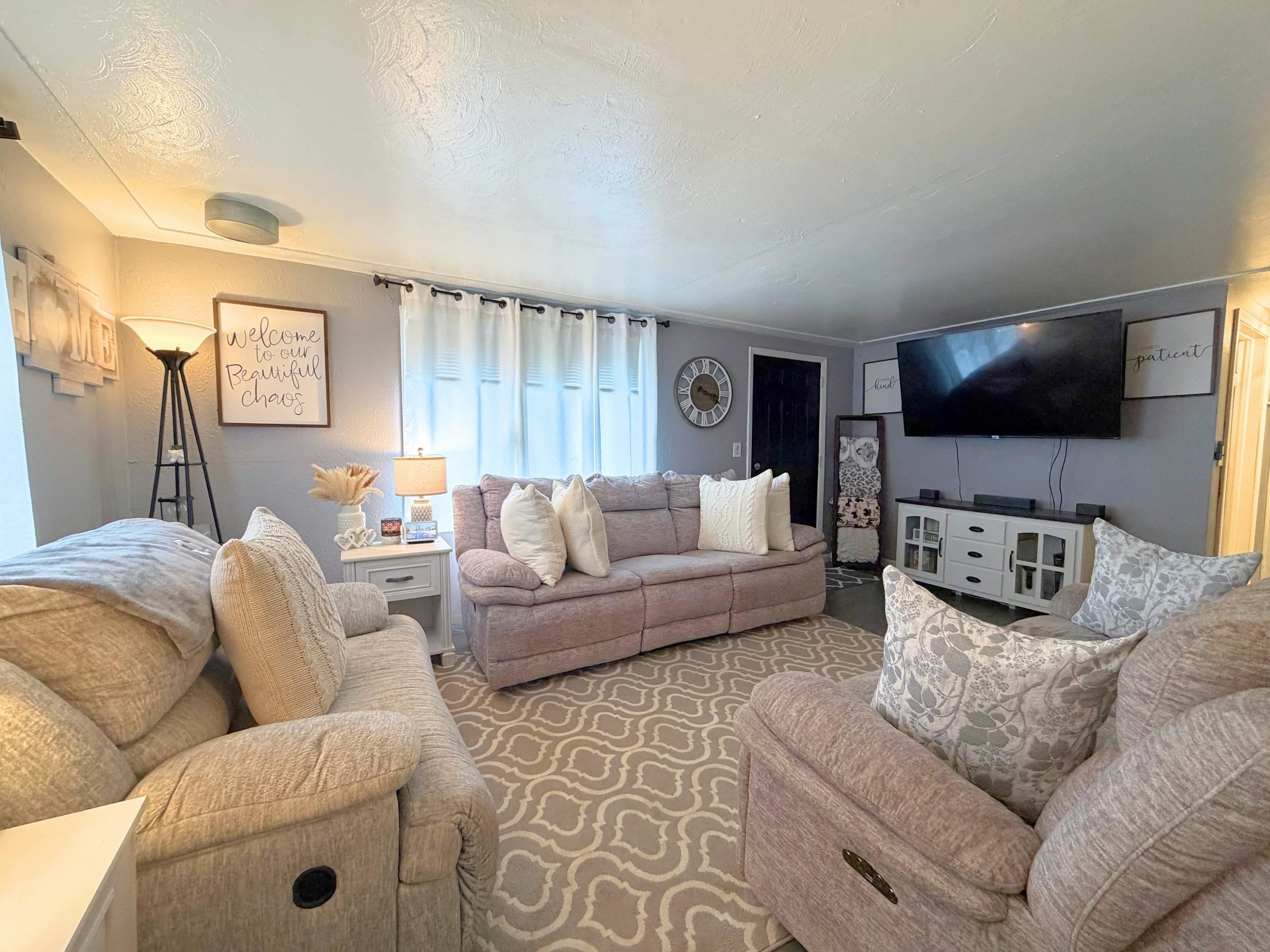 Photo 3 of Single family home for sale at 5095 Rose Ln, Flint, MI 48506 | MLS# 5050220620 | Listing updated on 2026-10-08