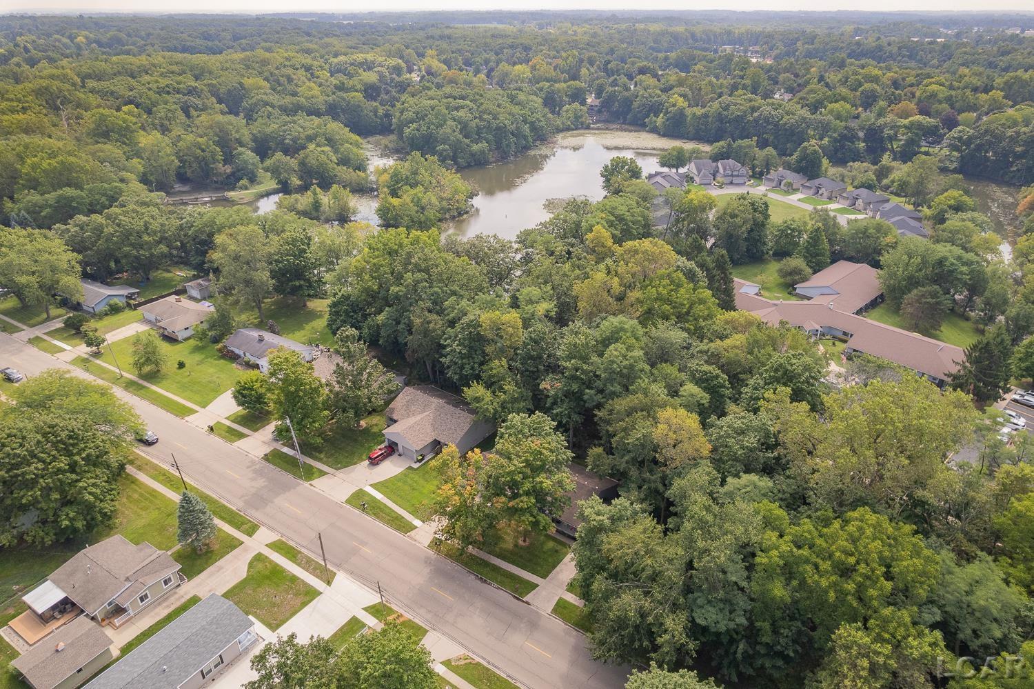Listing Photo 2 - Condo for sale in building located at 126 Burt St, Tecumseh, MI 49286 - Unit #