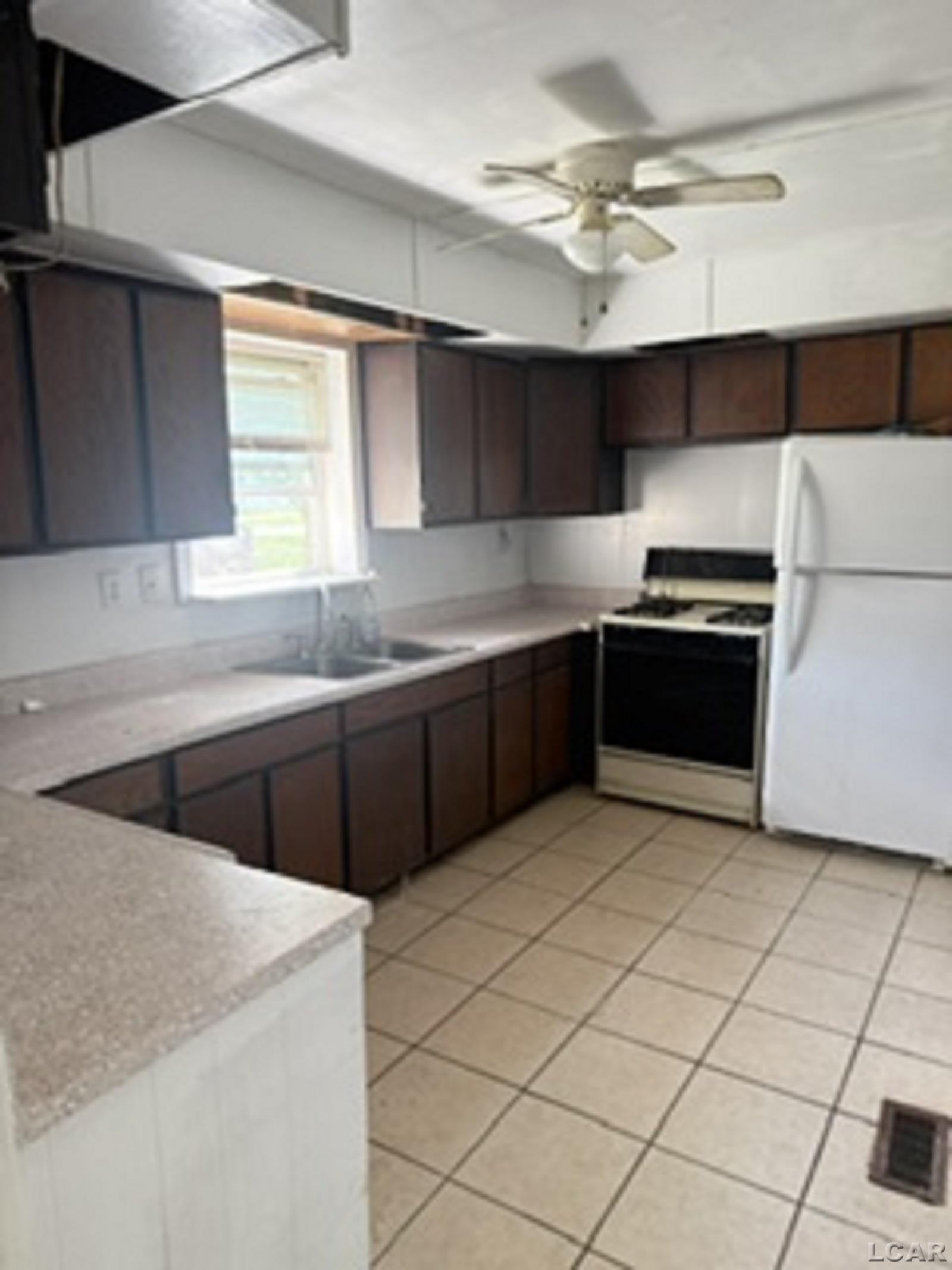 Photo 2 of Single family home for sale at 2764 Drexel Blvd, Adrian, MI 49221 | MLS# 50220637 | Listing updated on 2026-09-03
