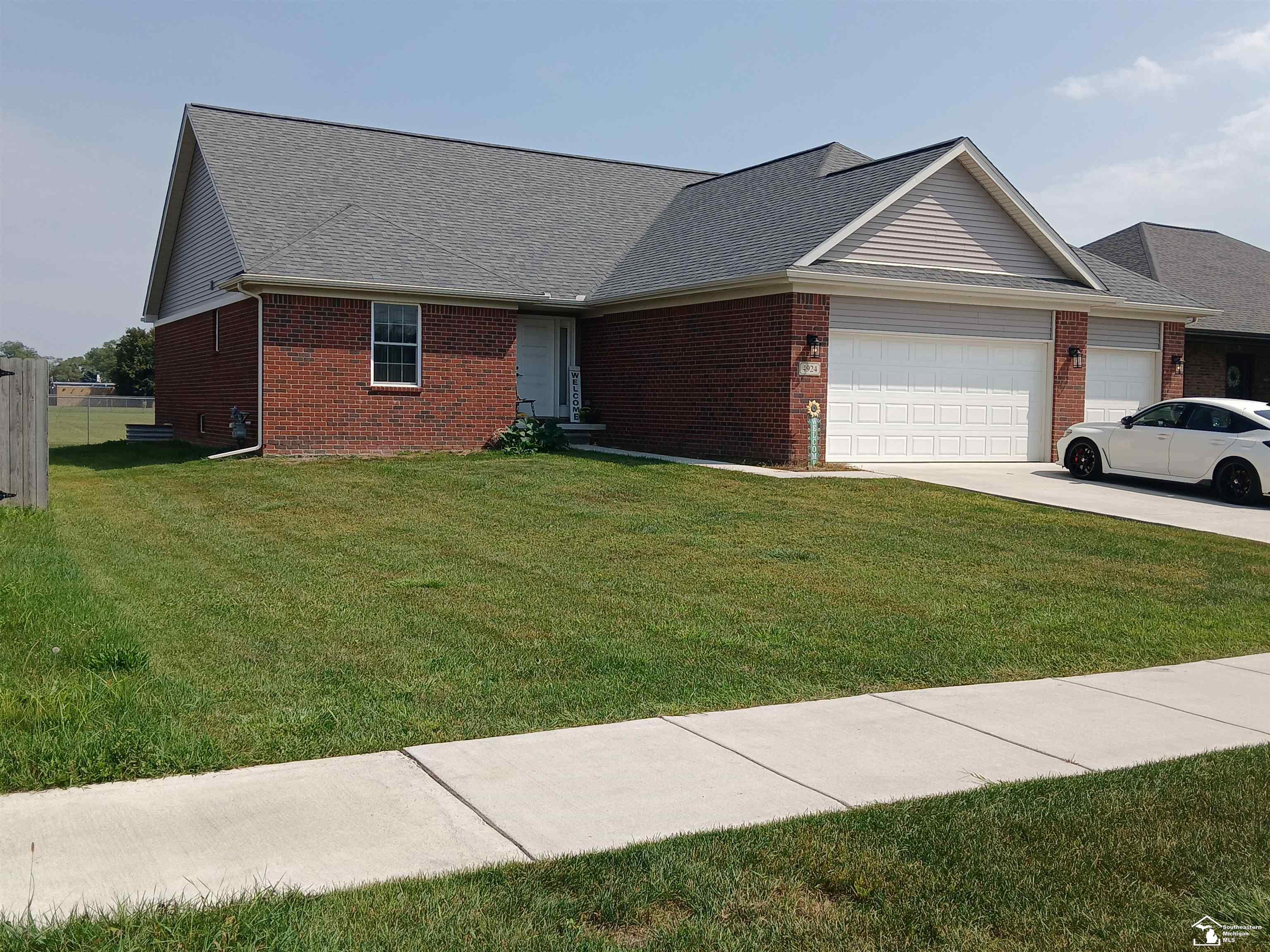 Photo 1 of Single family home for sale at 4924 Skylark Dr, Monroe, MI 48161 | MLS# 57050220661 | Listing updated on 2026-09-12