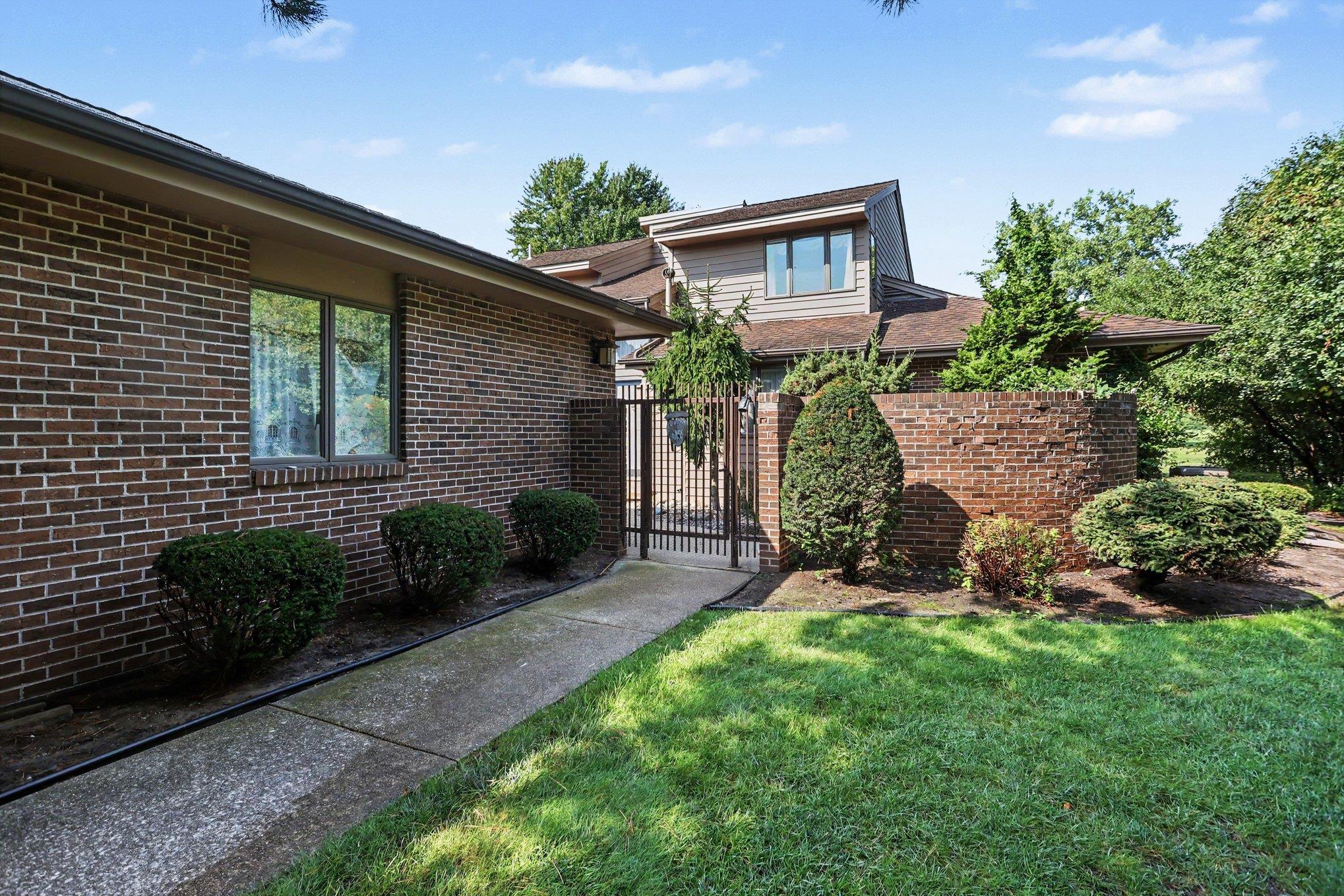 Photo 2 of Condo for sale at 2698 Oakmont Dr, Bay City, MI 48706 | MLS# 50220675 | Listing updated on 2026-09-03