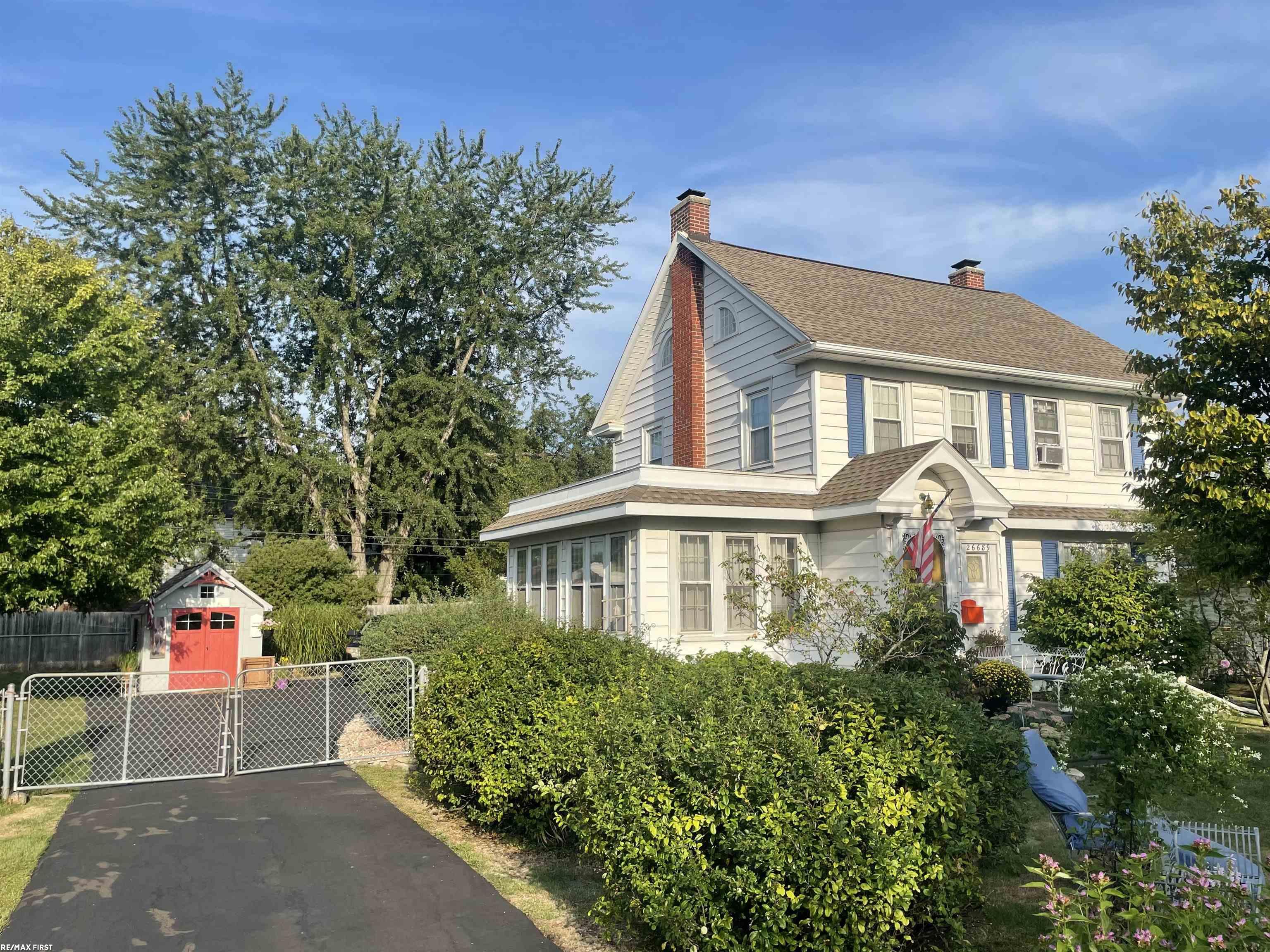 Listing photo, Roseville