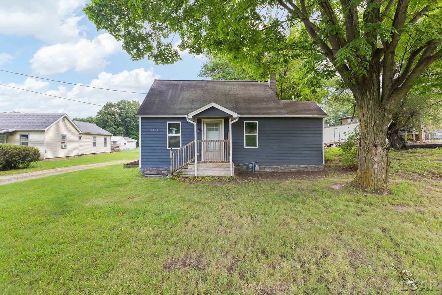 Photo 2 of Single family home for sale at 3435 N Adrian Hwy, Adrian, MI 49221 | MLS# 50220771 | Listing updated on 2026-09-03