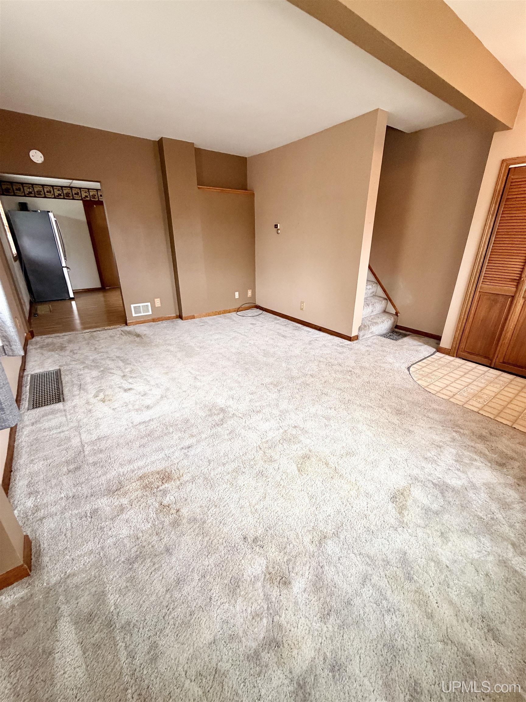 Photo 3 of Single family home for sale at 402 E Empire St, Ishpeming, MI 49849 | MLS# 50220780 | Listing updated on 2026-09-03