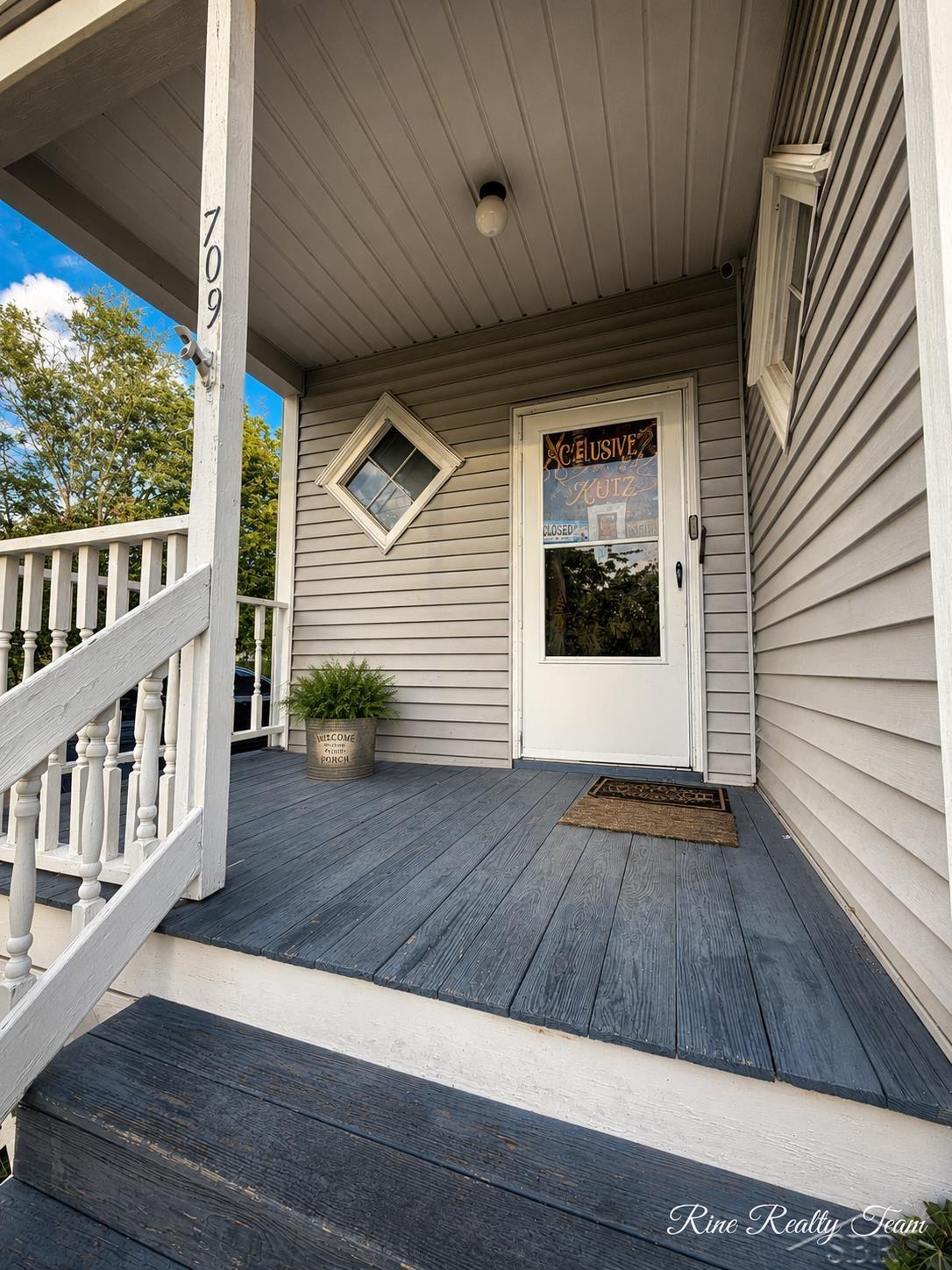 Photo 5 of Single family home for sale at 709 S Jackson St, Bay City, MI 48708 | MLS# 61050220785 | Listing updated on 2026-09-04