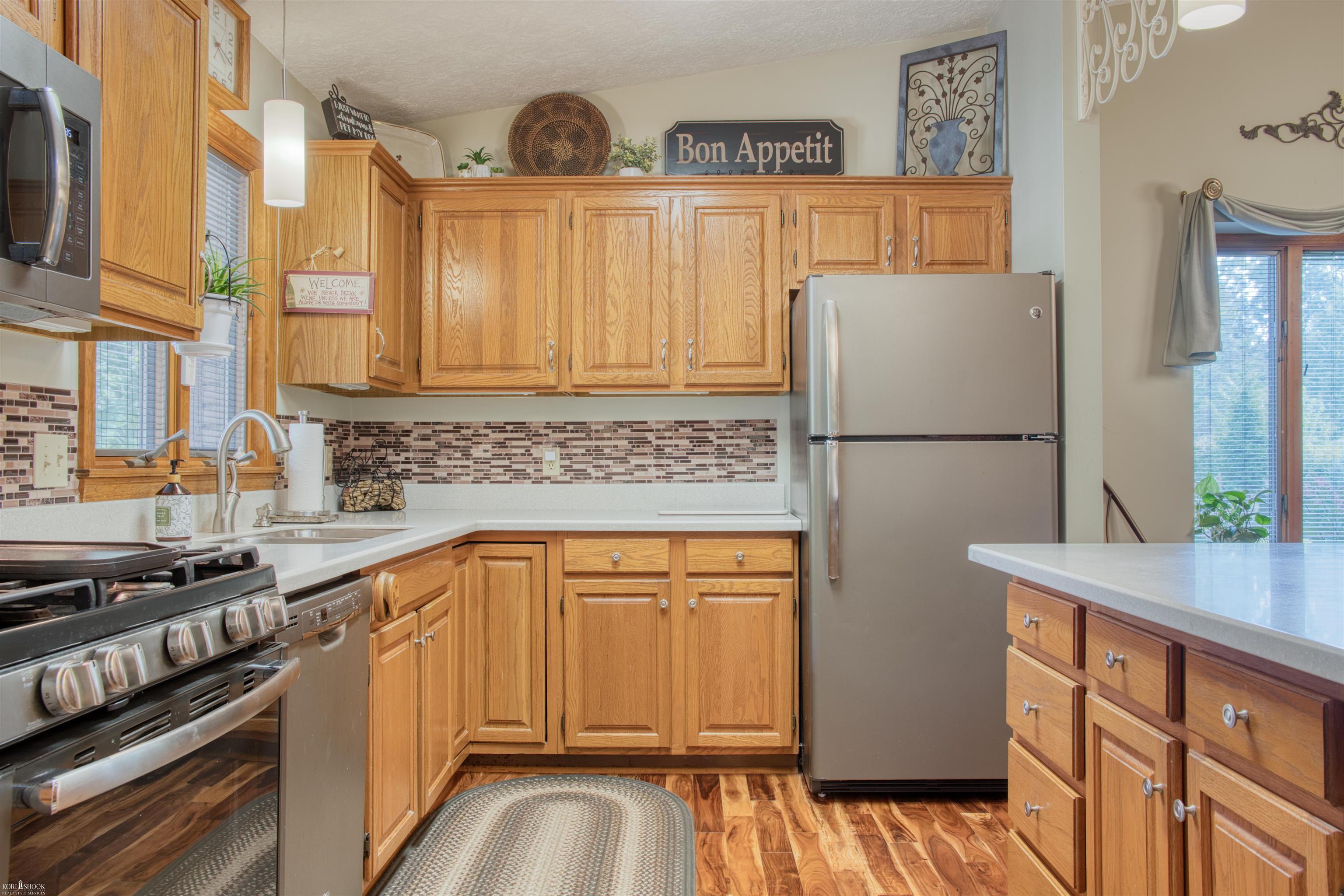 Photo 4 of Single family home for sale at 1105 Corlett Dr, Owosso, MI 48867 | MLS# 5050220788 | Listing updated on 2026-09-04