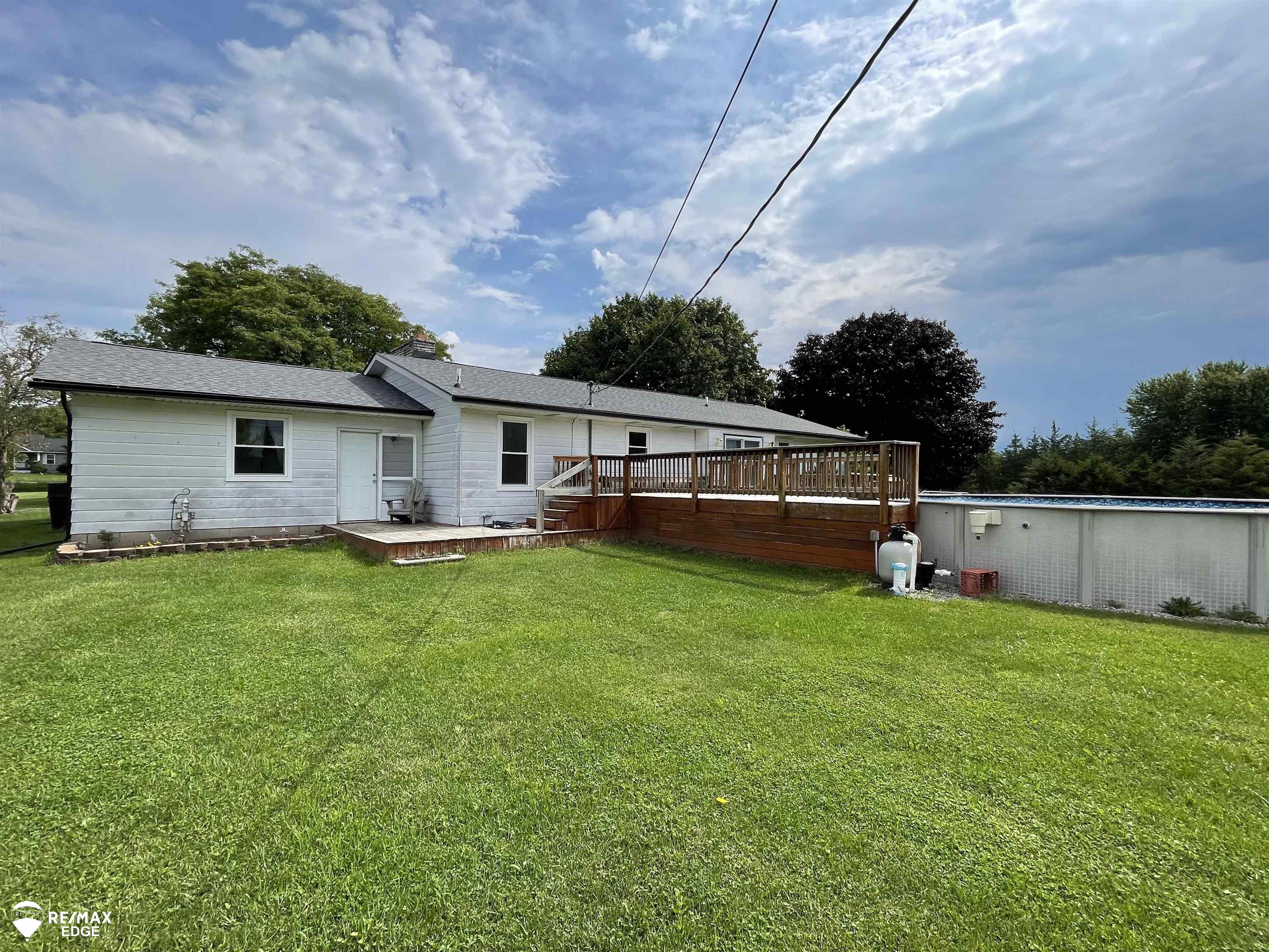 Photo 2 of Single family home for sale at 4083 Peters Rd, Columbiaville, MI 48421 | MLS# 50220825 | Listing updated on 2026-09-04