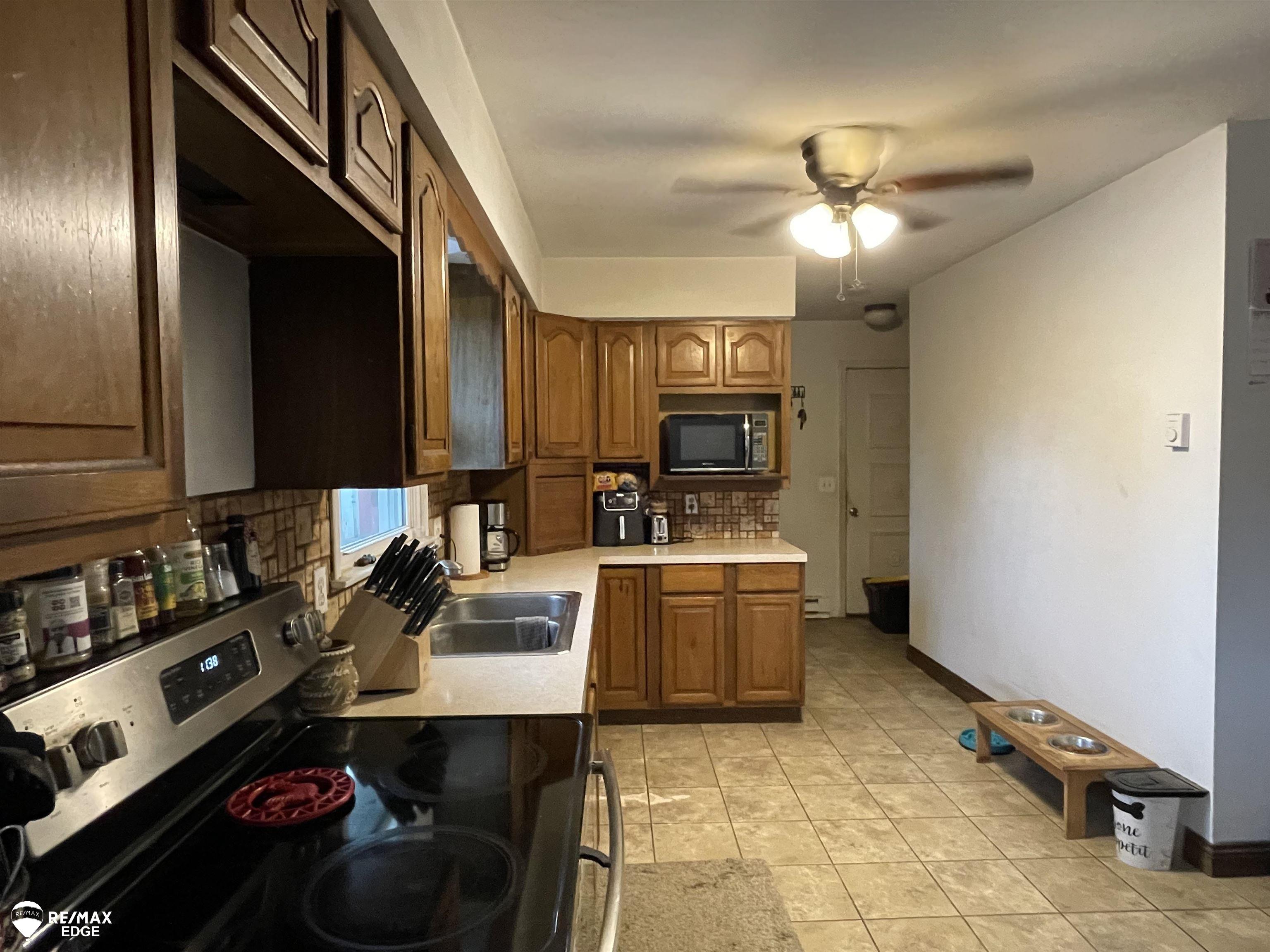 4083 Peters Road photo 6