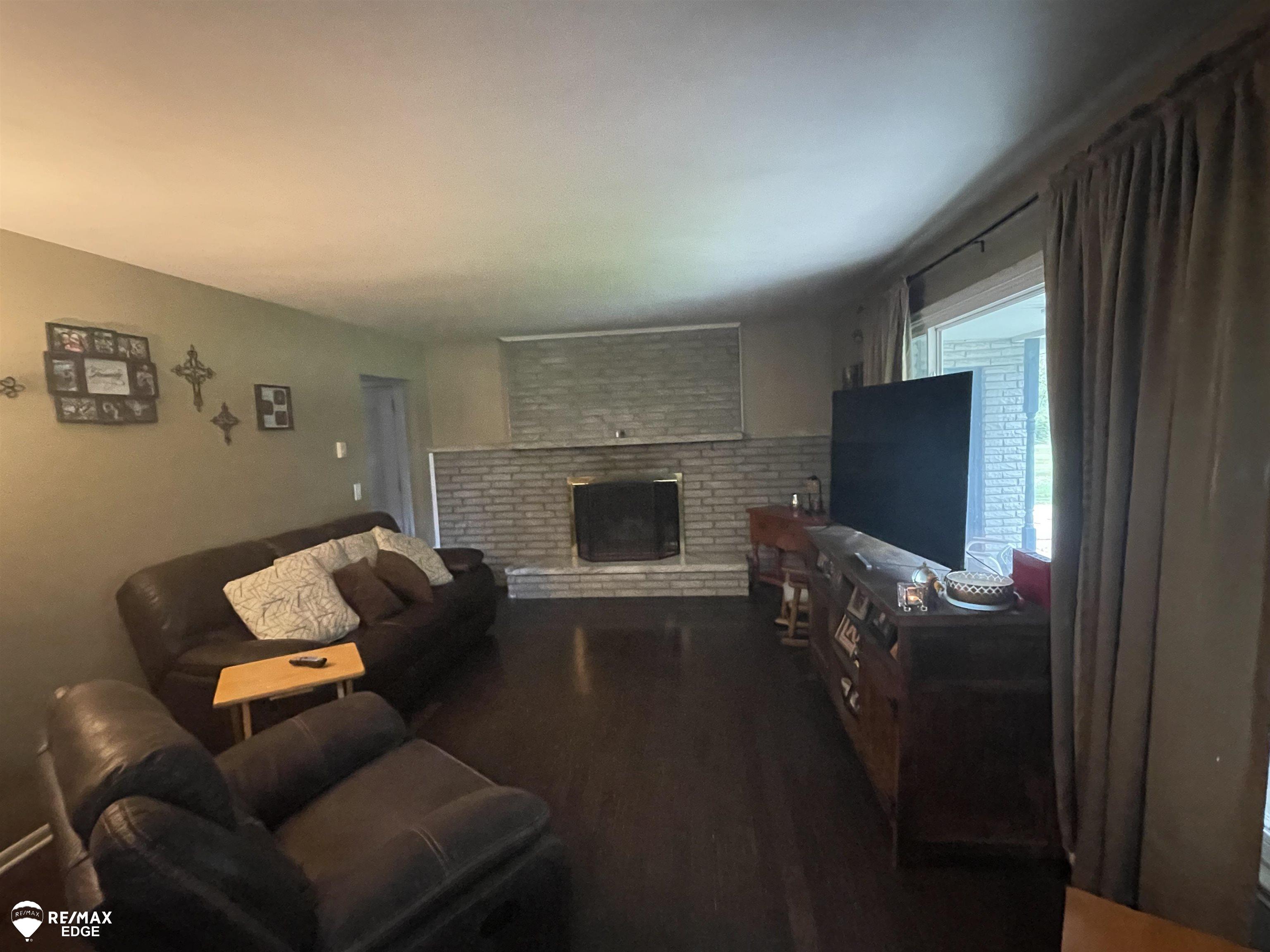 4083 Peters Road photo 9