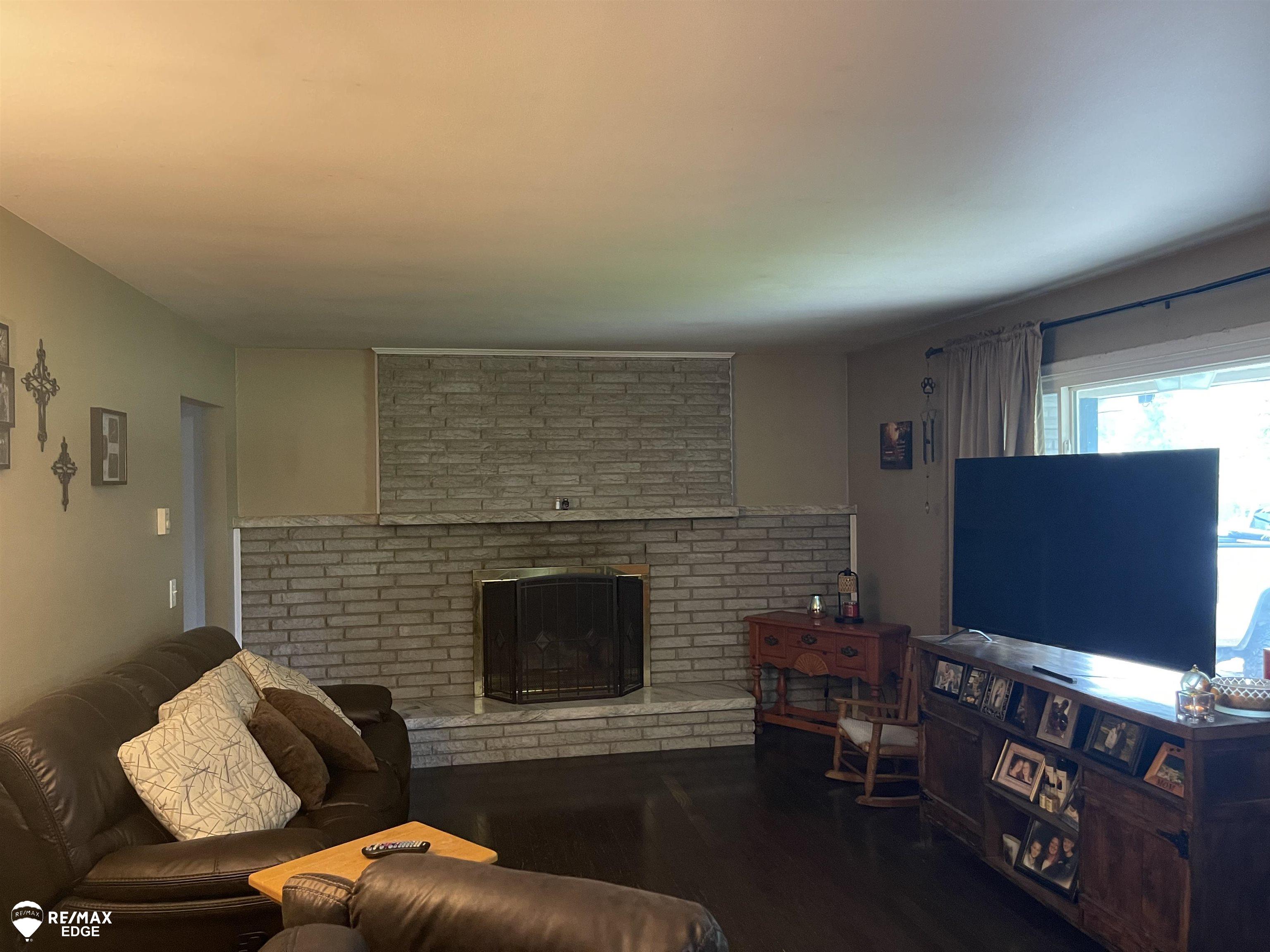 4083 Peters Road photo 10
