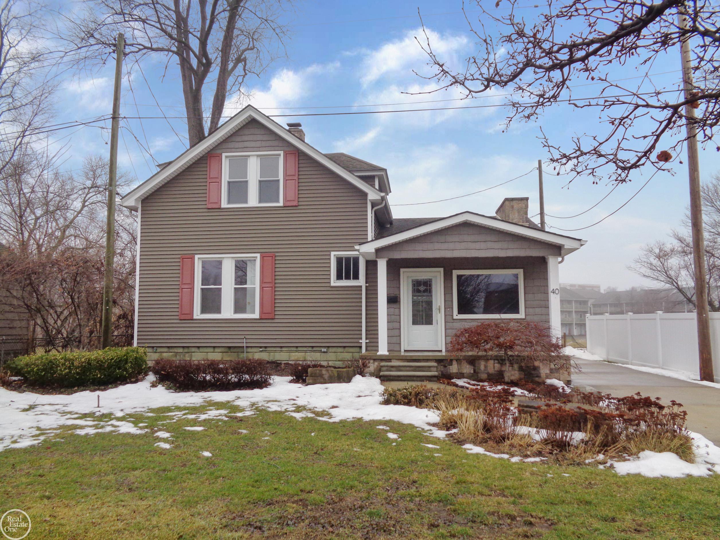Photo 1 of Single family home for sale at 40 Riverside Dr, Mount Clemens, MI 48043 | MLS# 50220834 | Listing updated on 2026-09-04