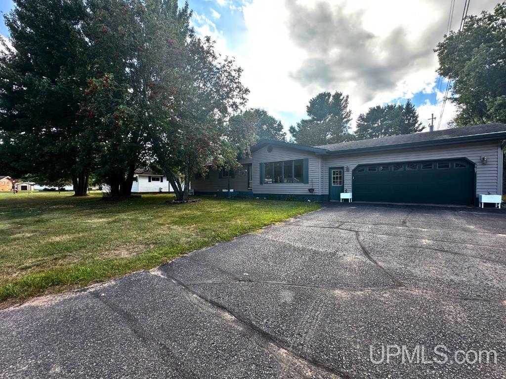 Photo 2 of Single family home for sale at 367 N Adams St, Gwinn, MI 49841 | MLS# 50220840 | Listing updated on 2026-09-04