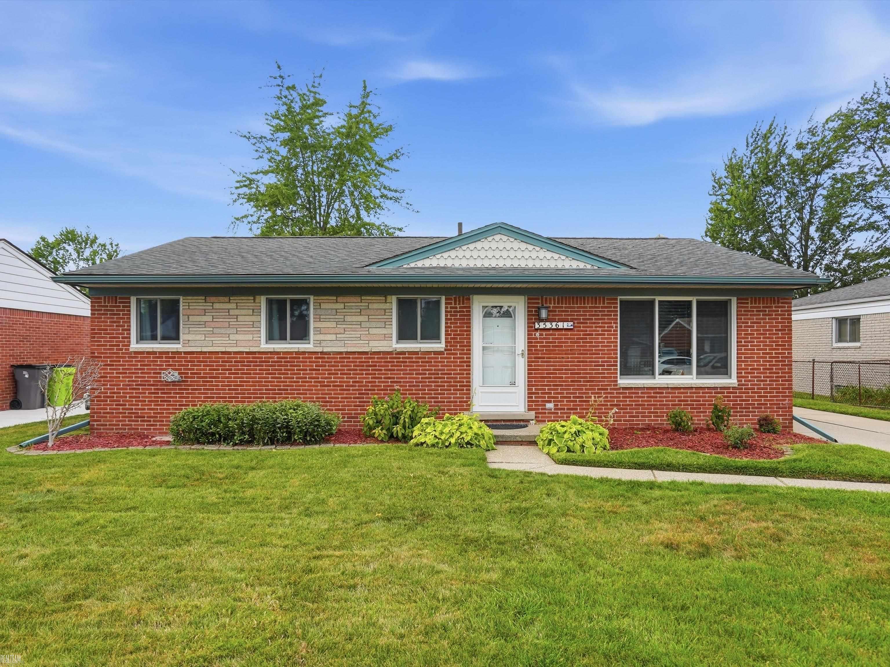 Photo 1 of Single family home for sale at 35361 Lucinda Dr, Clinton Township, MI 48035 | MLS# 50220842 | Listing updated on 2026-09-04