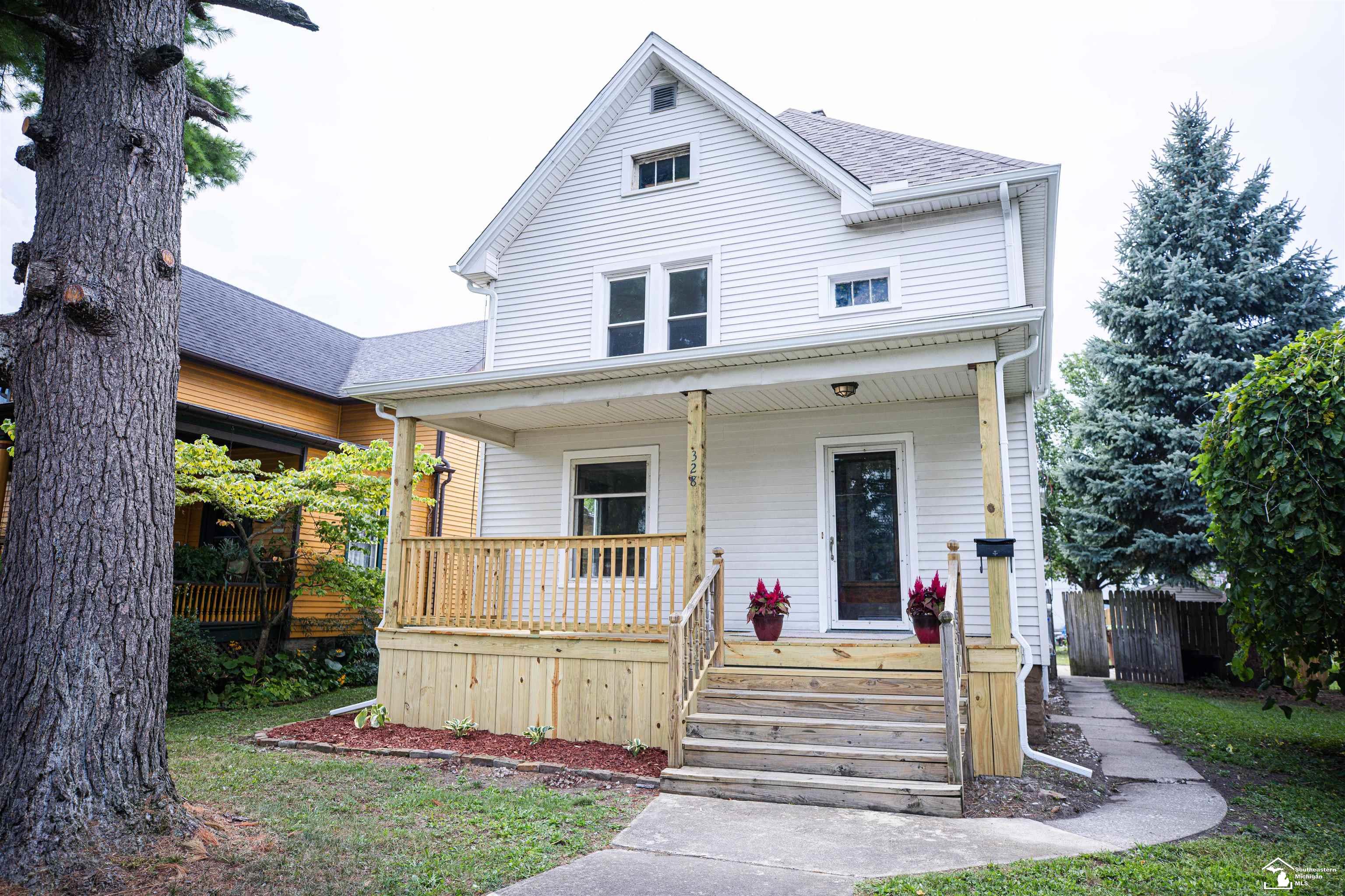 Photo 1 of Single family home for sale at 328 Union St, Monroe, MI 48161 | MLS# 50220944 | Listing updated on 2026-09-05