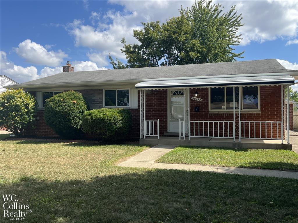 Photo 1 of Single family home for sale at 40252 Hamilton Dr, Sterling Heights, MI 48313 | MLS# 50220946 | Listing updated on 2026-09-05