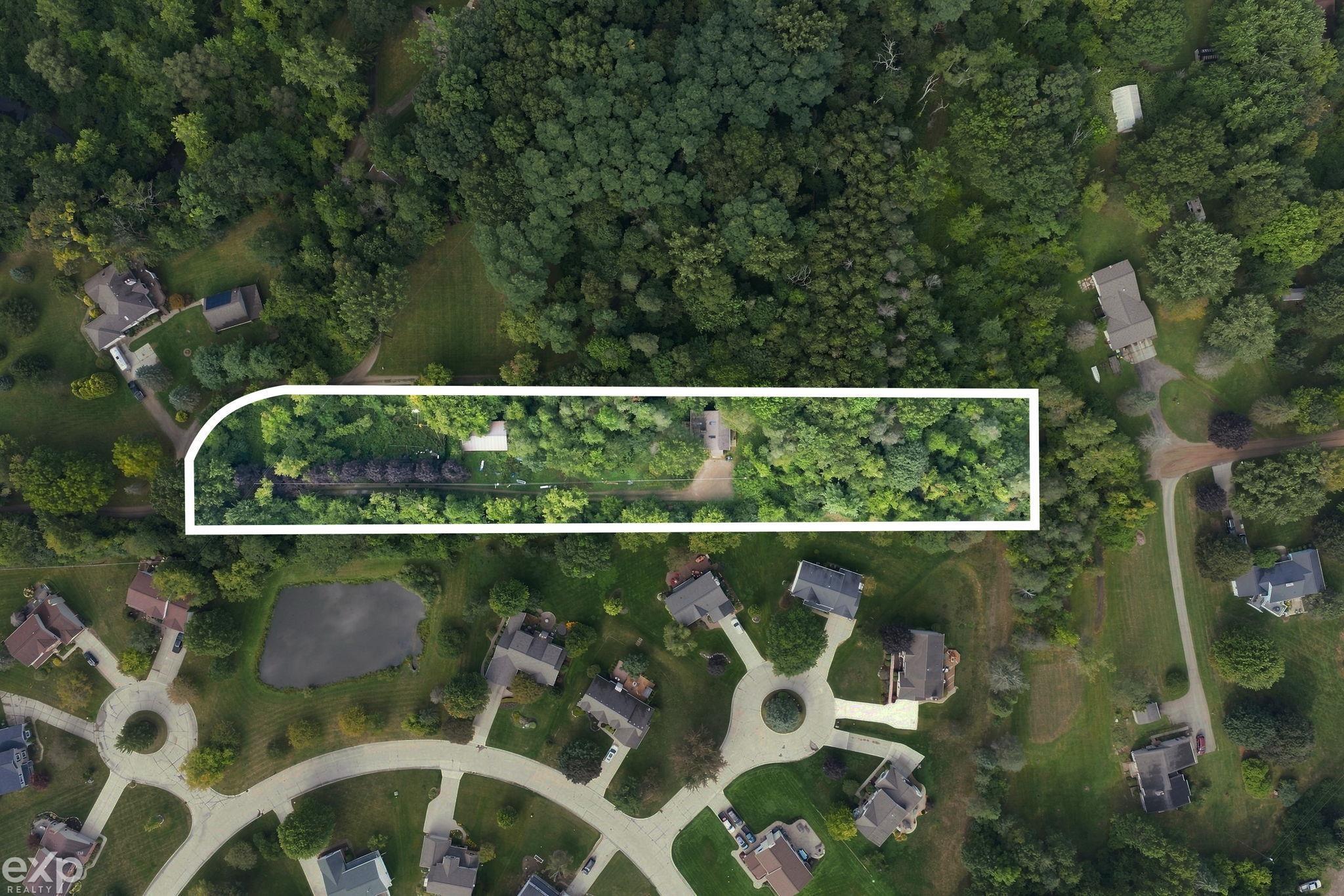 Photo 4 of Single family home for sale at 535 Goldengate St, Lake Orion, MI 48362 | MLS# 58050220952 | Listing updated on 2026-09-05