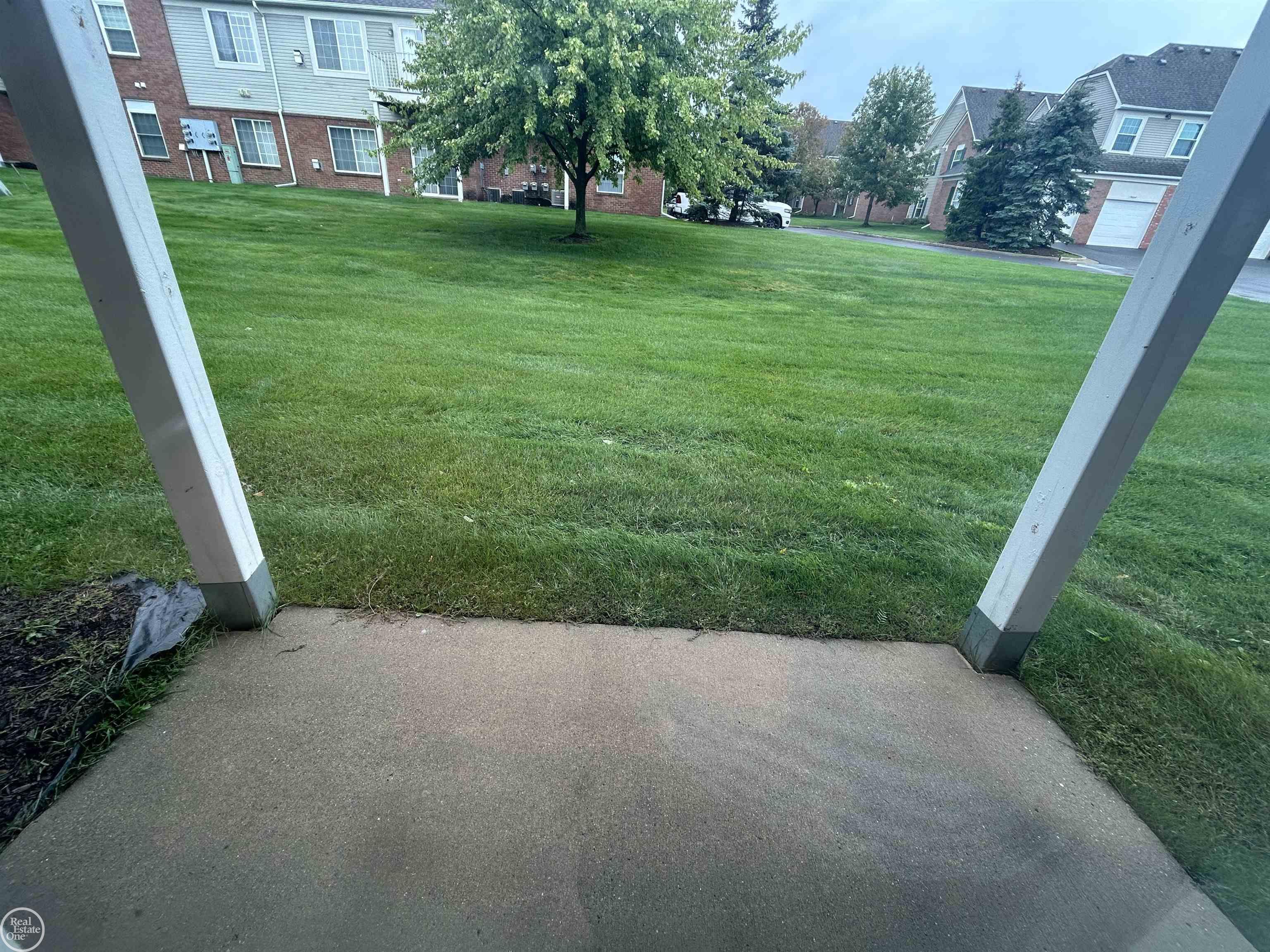 Photo 2 of Condo for sale at 2078 Monarch Dr, Shelby Township, MI 48316 | MLS# 50220978 | Listing updated on 2026-09-05