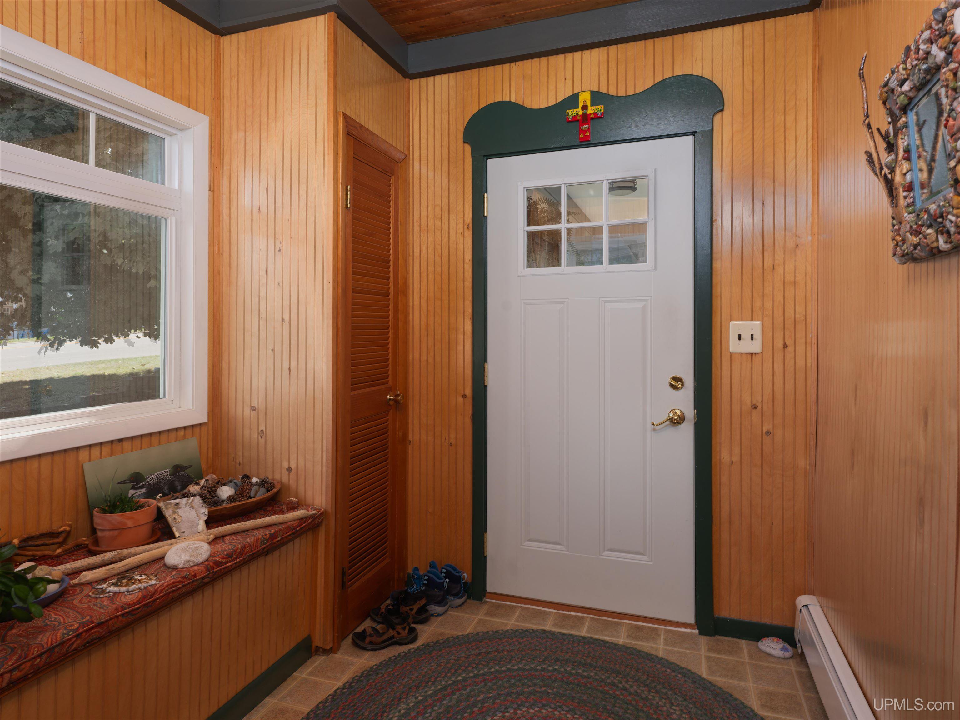 Photo 3 of Single family home for sale at N 14229 Lake Ave, Grand Marais, MI 49839 | MLS# 50220982 | Listing updated on 2026-09-17