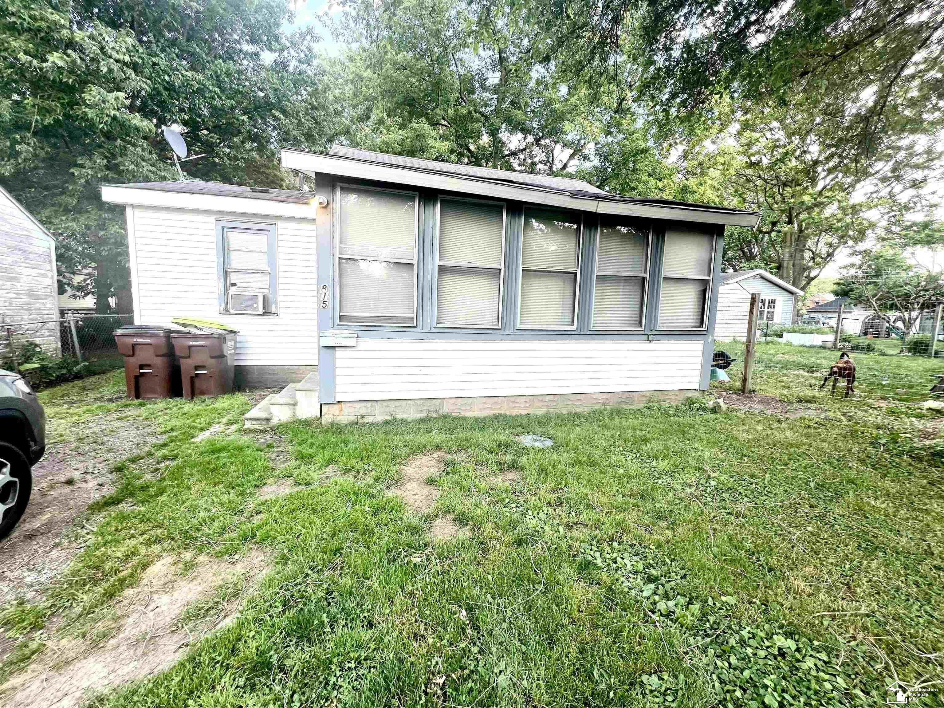 Photo 1 of Single family home for sale at 815 Hubble St, Monroe, MI 48161 | MLS# 50220994 | Listing updated on 2026-09-06