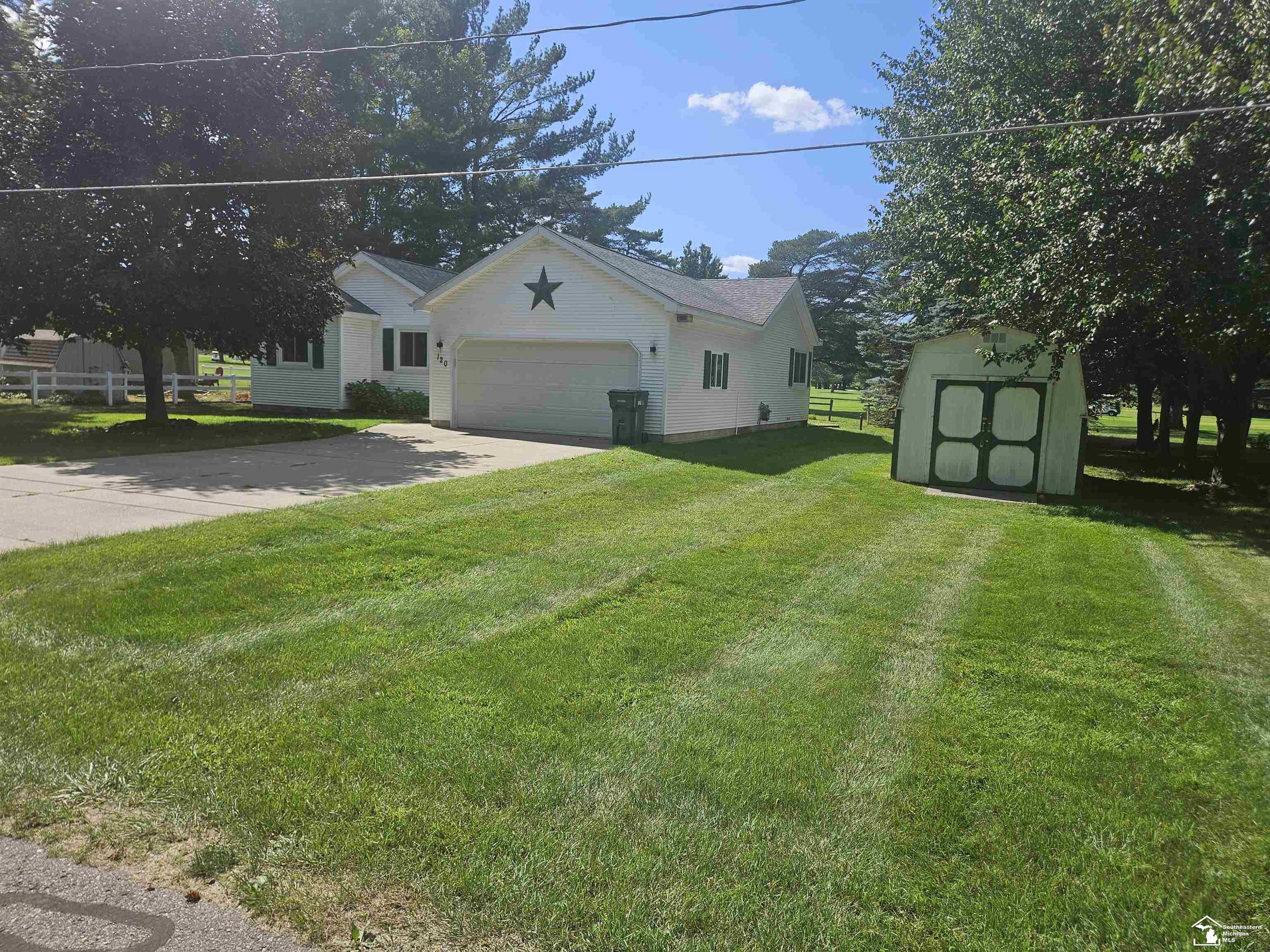 Photo 1 of Single family home for sale at 120 White Deer Trl Rd, Prudenville, MI 48651 | MLS# 57050221000 | Listing updated on 2026-09-27