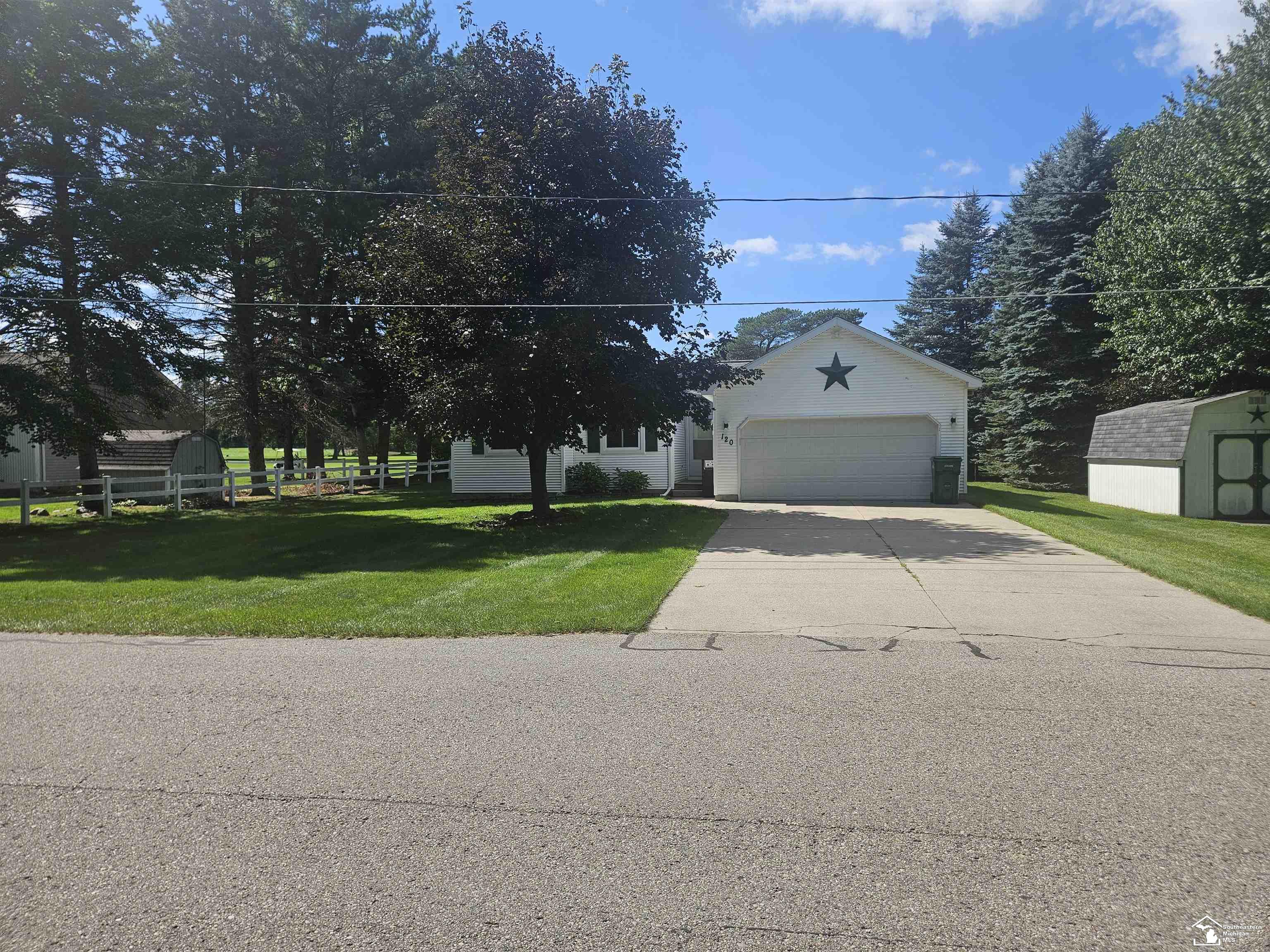 Photo 2 of Single family home for sale at 120 White Deer Trl Rd, Prudenville, MI 48651 | MLS# 57050221000 | Listing updated on 2026-09-27