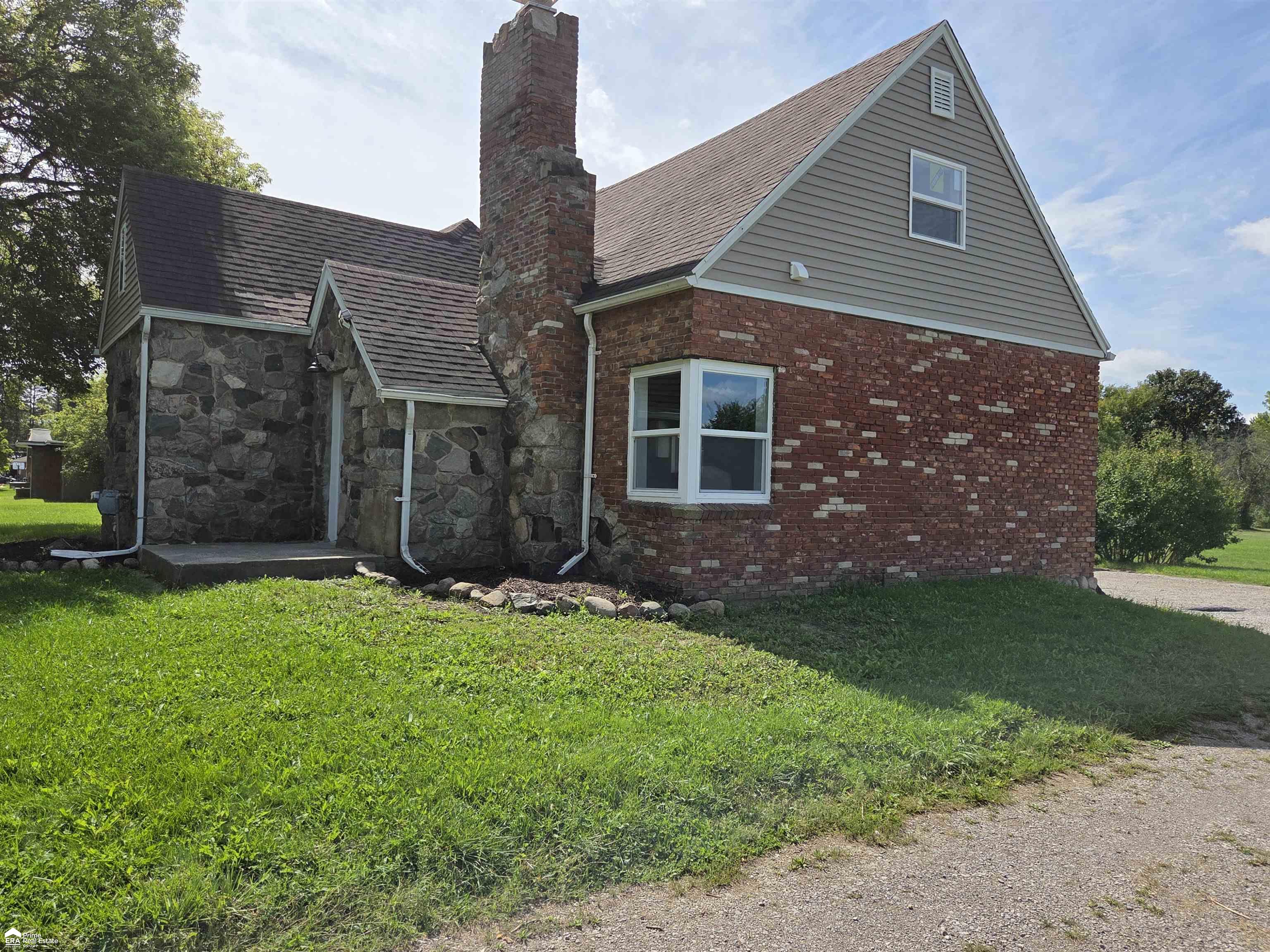 Photo 3 of Single family home for sale at 1491 Iva St, Burton, MI 48509 | MLS# 5050221038 | Listing updated on 2026-09-16