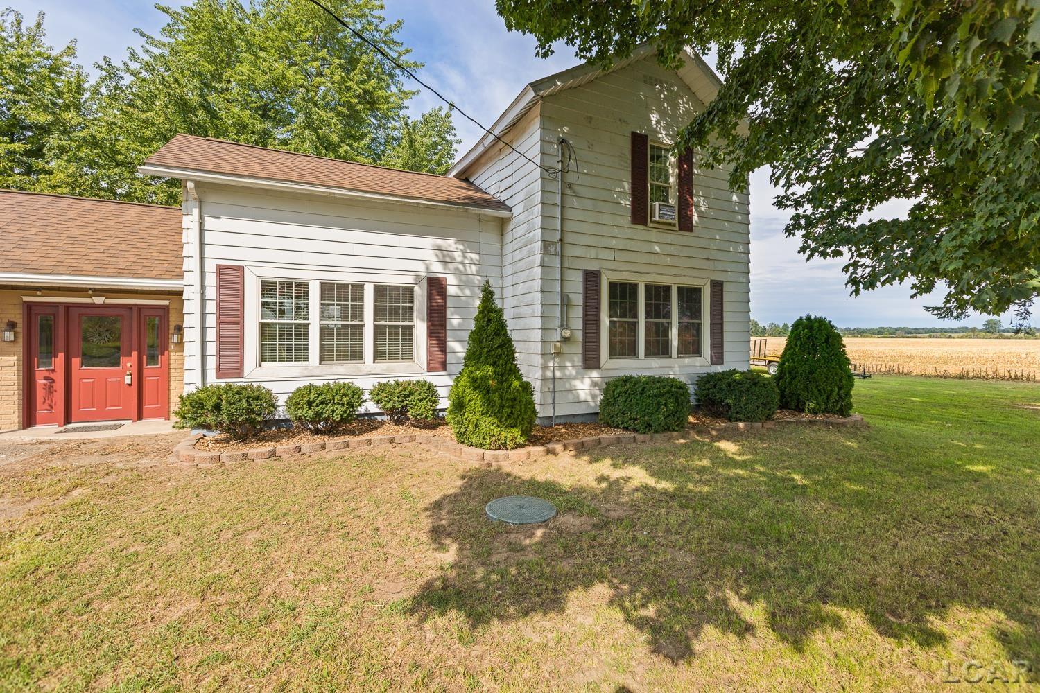 Photo 2 of Single family home for sale at 8416 Seneca Hwy, Morenci, MI 49256 | MLS# 56050221123 | Listing updated on 2026-09-26