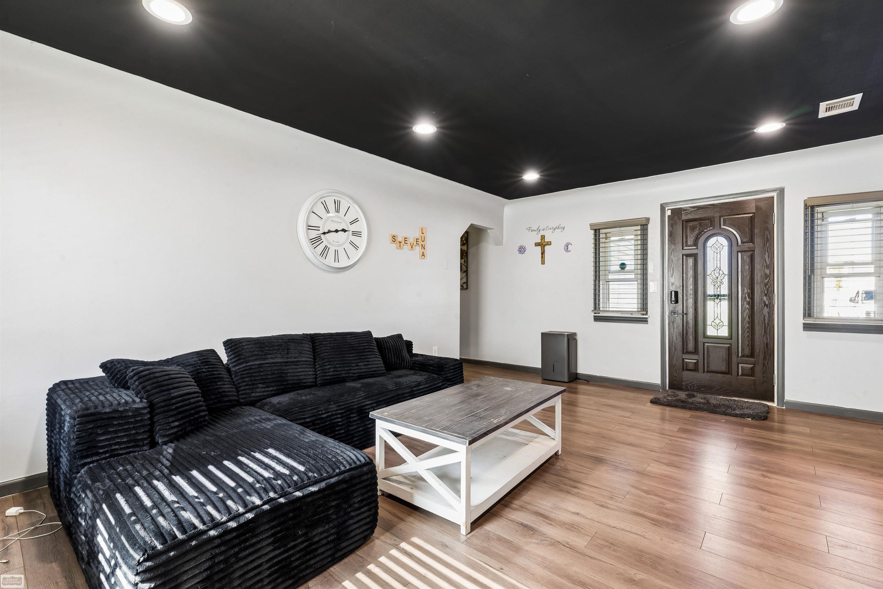 Photo 2 of Single family home for sale at 38208 S Groesbeck Hwy, Clinton Township, MI 48036 | MLS# 58050221126 | Listing updated on 2026-09-17