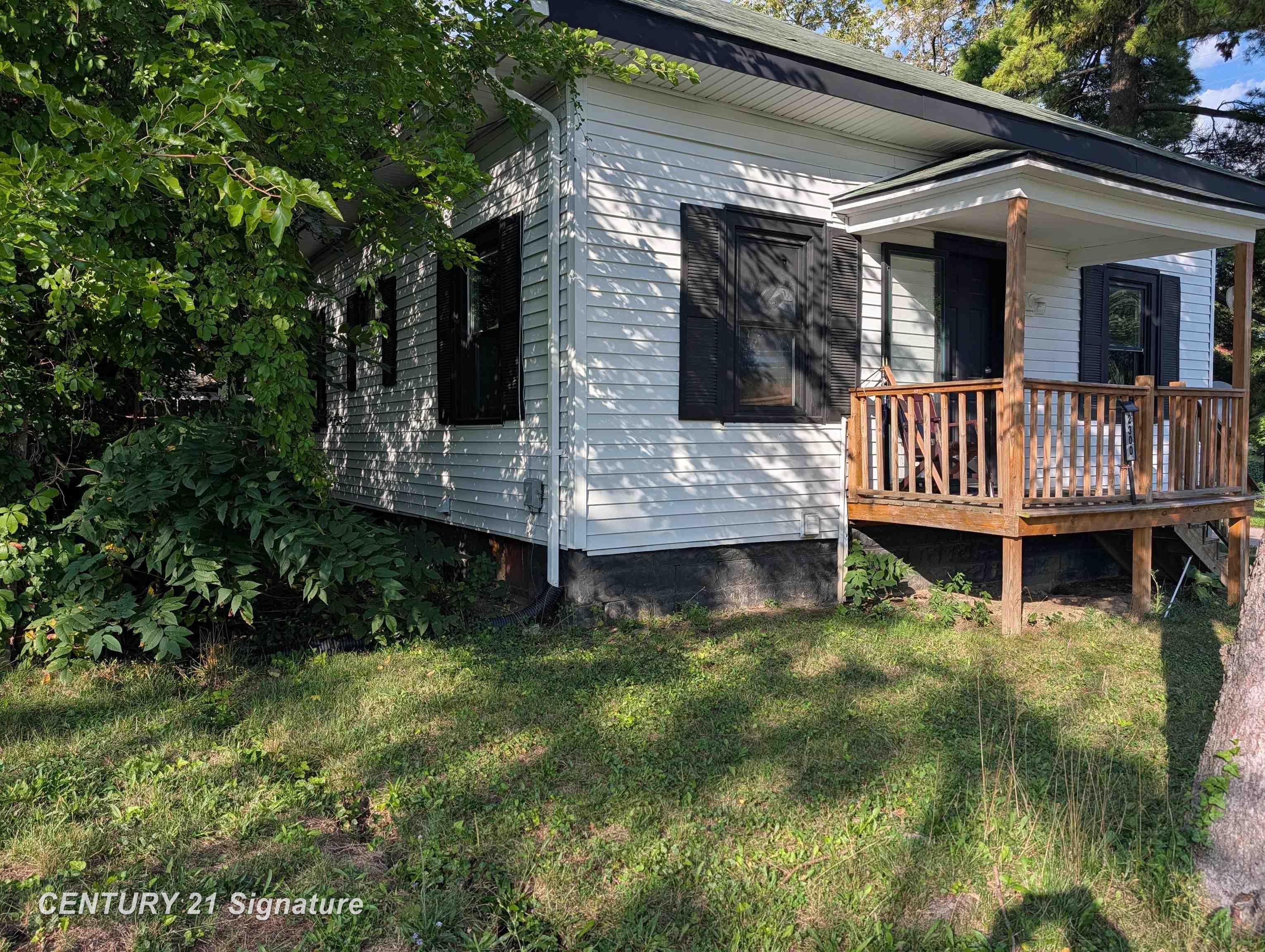 Photo 3 of Single family home for sale at 2300 Bagley St, Flint, MI 48504 | MLS# 5050221135 | Listing updated on 2026-09-14