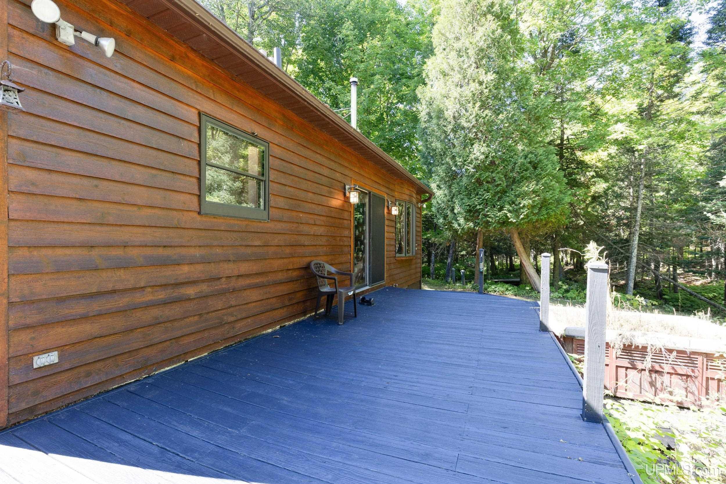 Photo 3 of Single family home for sale at 496 Co Rd 550, Marquette, MI 49855 | MLS# 50221139 | Listing updated on 2026-09-28