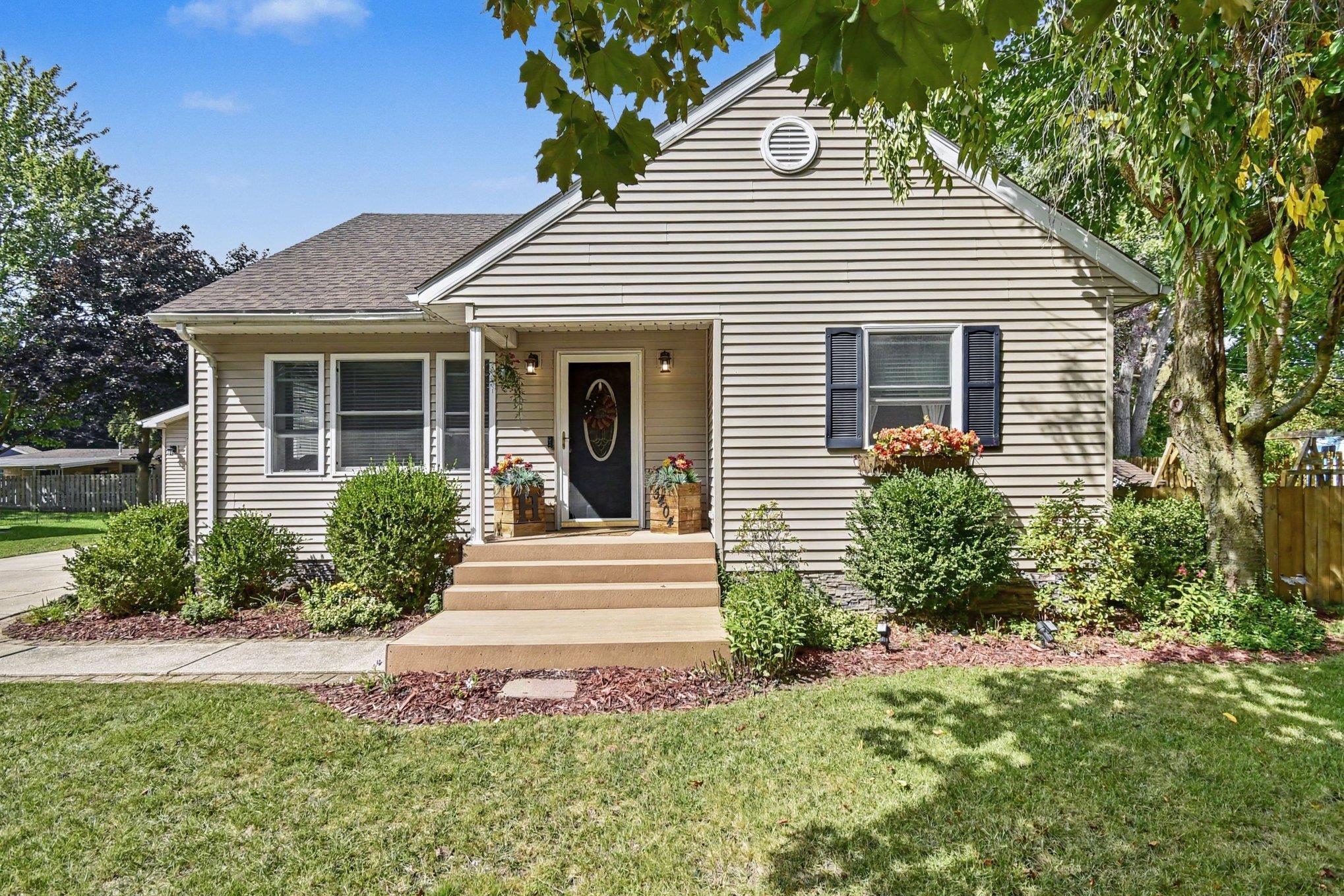Photo 2 of Single family home for sale at 5404 Christena Rd, Bay City, MI 48706 | MLS# 50221219 | Listing updated on 2026-09-09