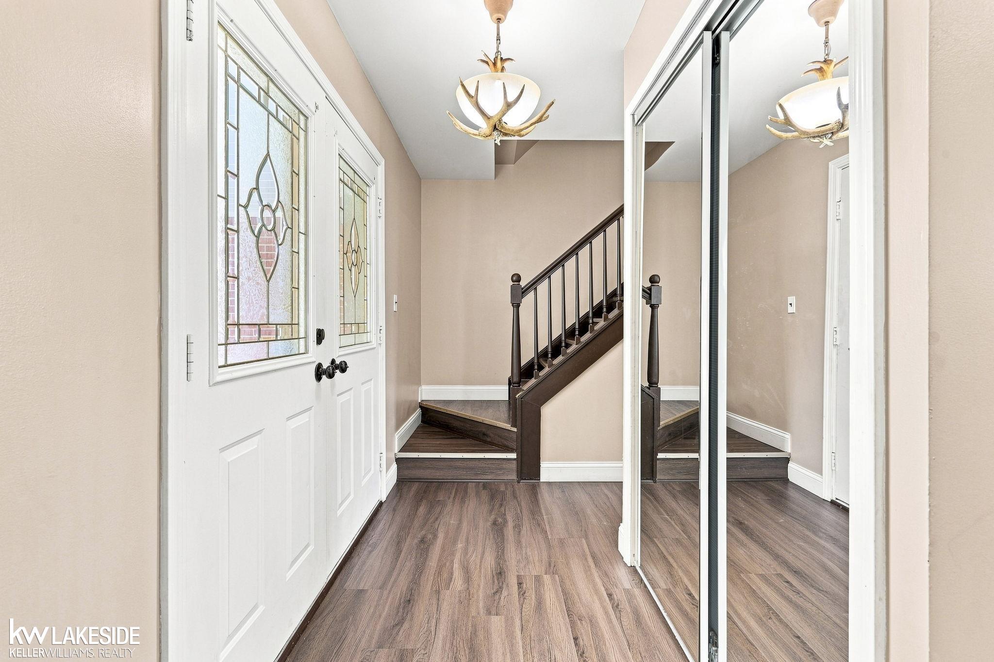 Photo 4 of Single family home for sale at 36855 Kyro Ct, Sterling Heights, MI 48310 | MLS# 58050221229 | Listing updated on 2026-10-08