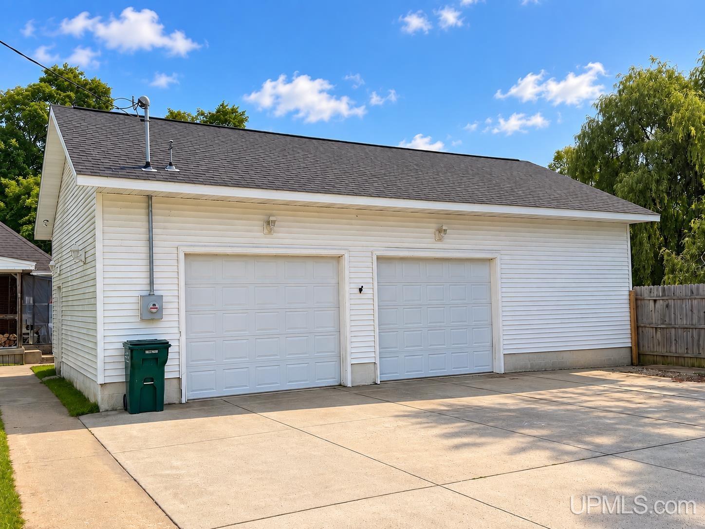 Photo 4 of Sale Pending at 1112 N Co Rd 432, Gulliver, MI 49840 | MLS# 50221231 | Listing updated on 2026-09-29