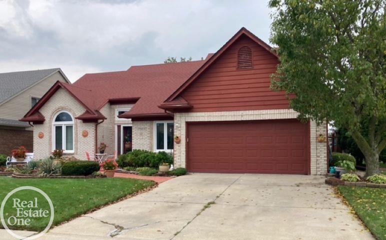 Photo 2 of Single family home for sale at 17903 Rocco Dr, Macomb, MI 48044 | MLS# 58050221261 | Listing updated on 2026-09-17