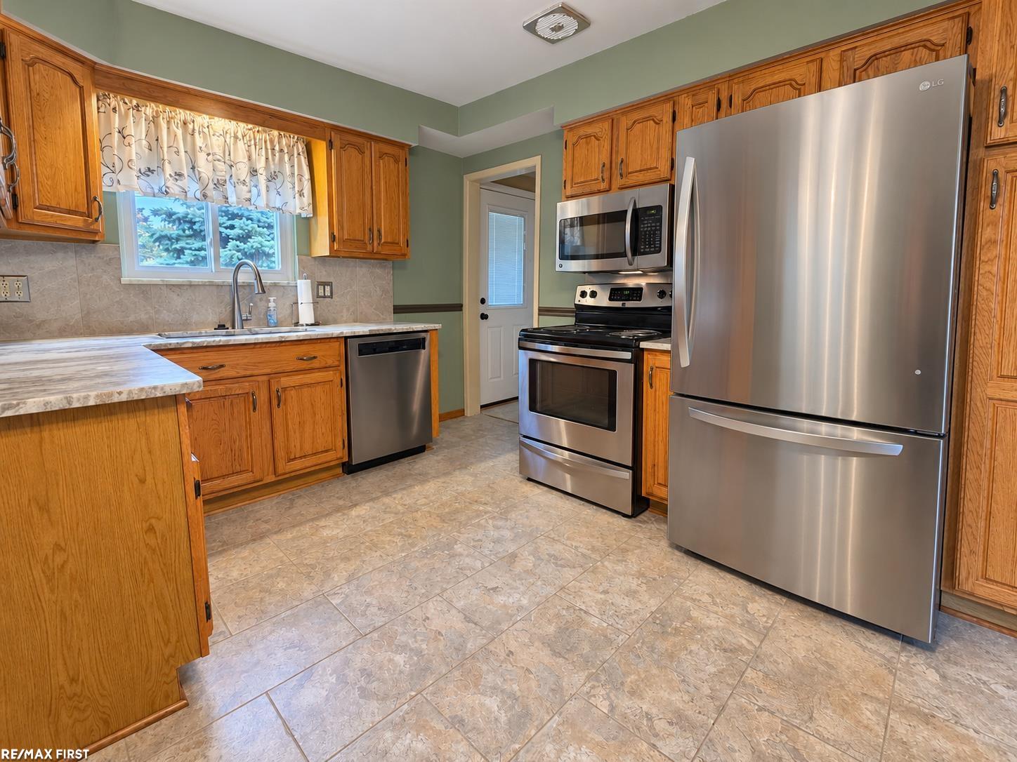 Photo 3 of Single family home for sale at 22455 Wildwood St, Saint Clair Shores, MI 48081 | MLS# 58050221331 | Listing updated on 2026-09-14