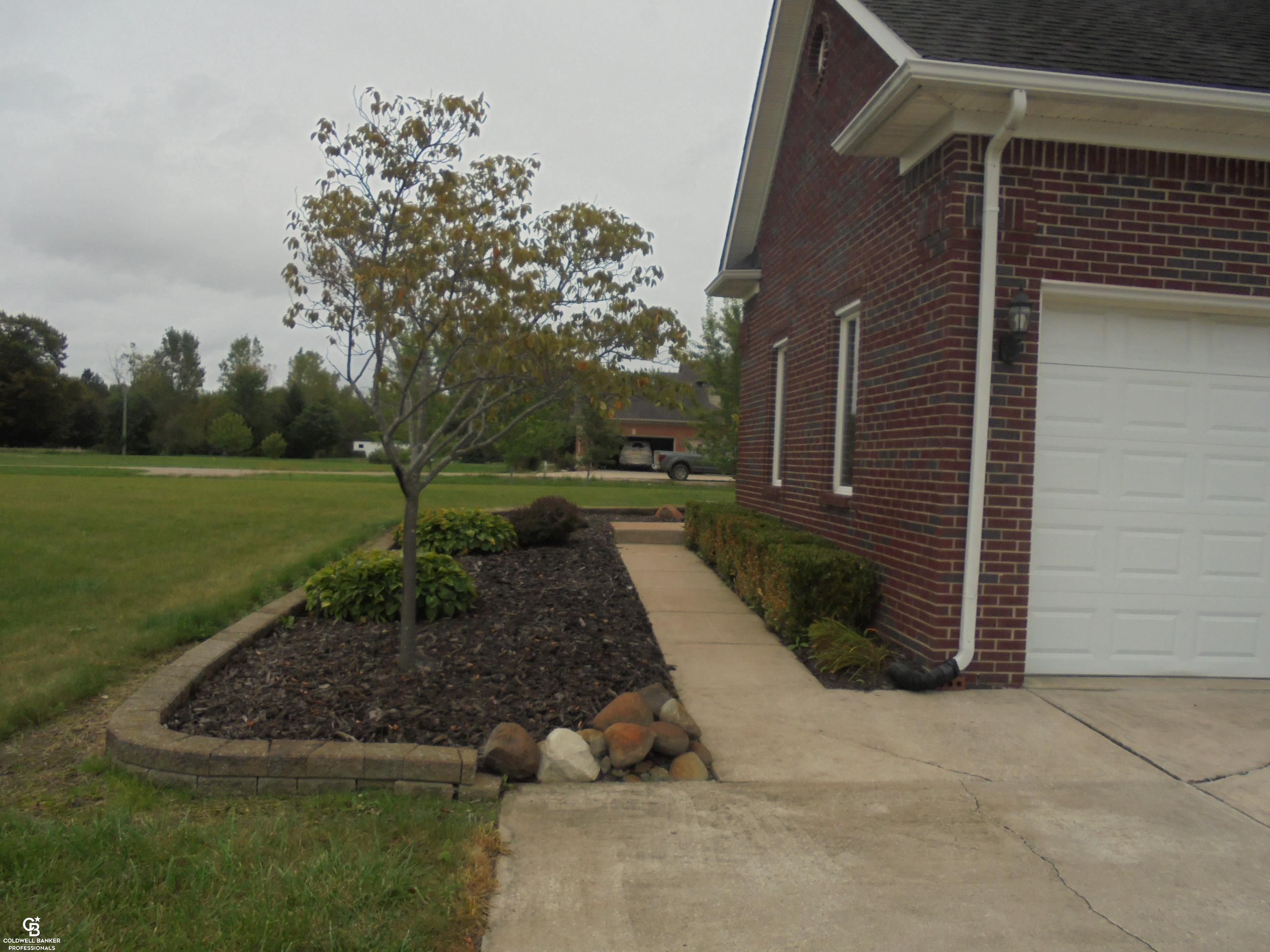 Photo 3 of Single family home for sale at 79223 Capac Rd, Armada, MI 48005 | MLS# 58050221334 | Listing updated on 2026-10-07